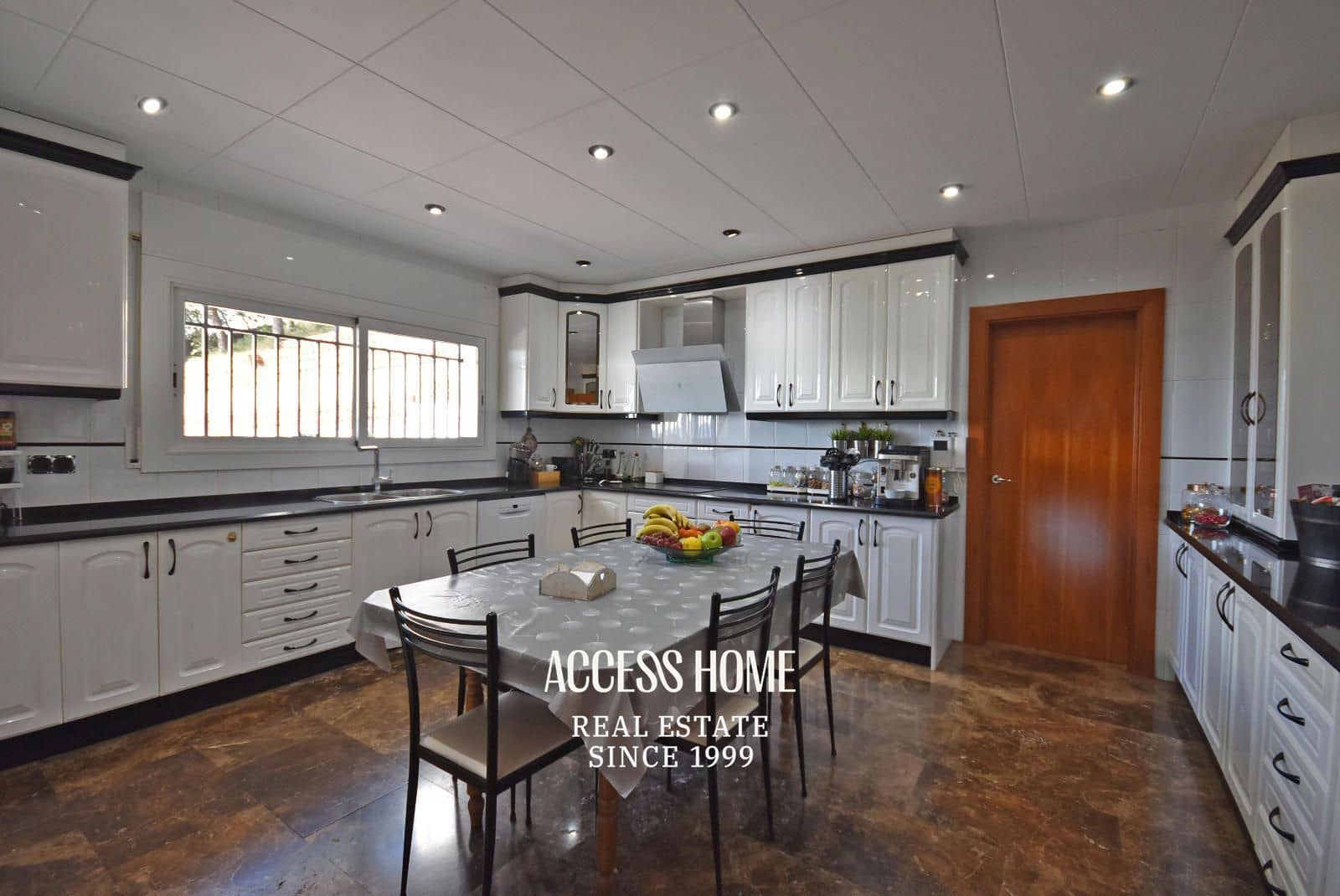 Chalet de 5 habitaciones en Argentona en venta con piscina garaje - 550.000 € (Ref: 9581291)