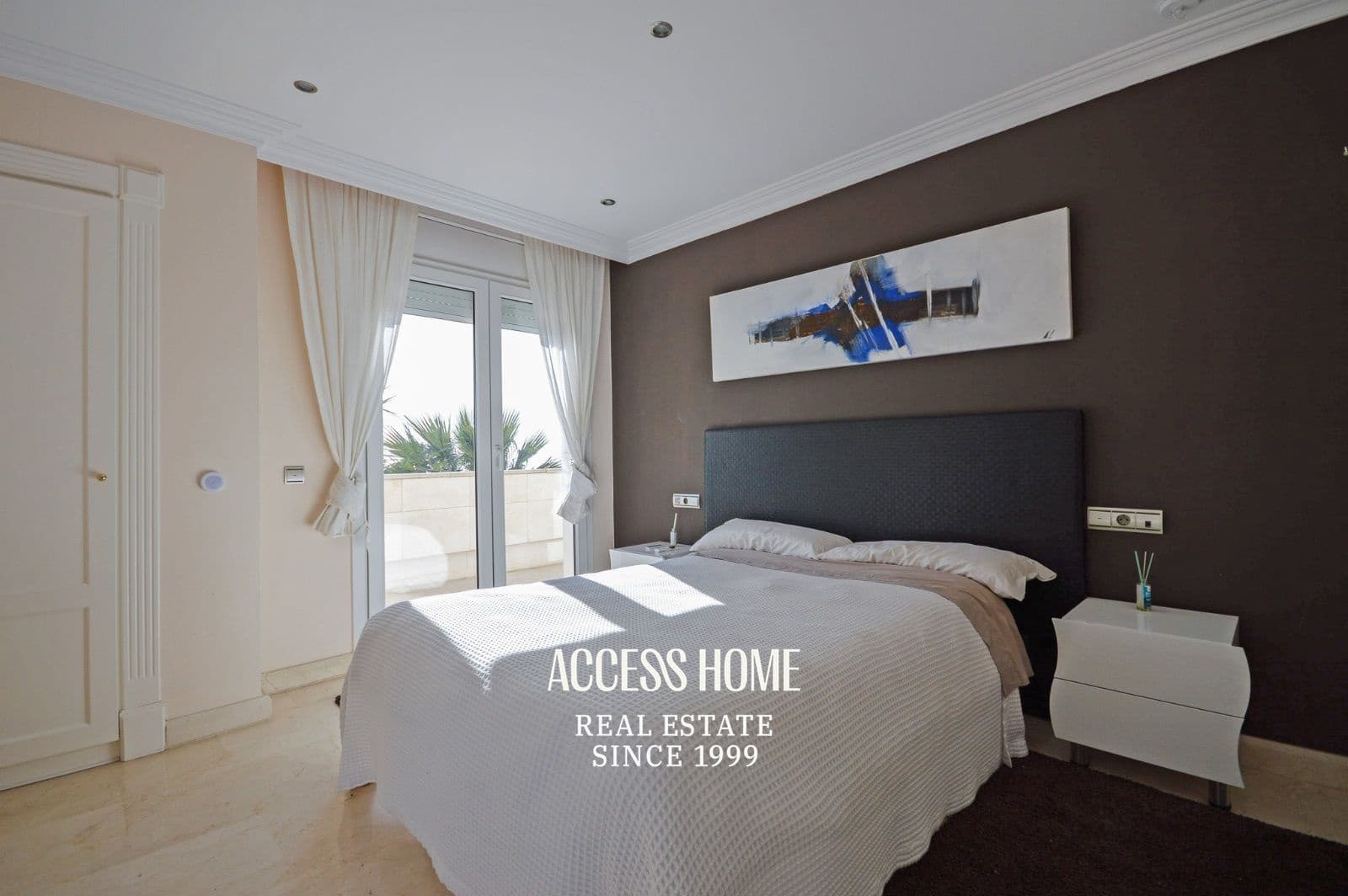 6 bedroom Villa for rent in Cabrils with pool garage - € 8,500 (Ref: 9592008)