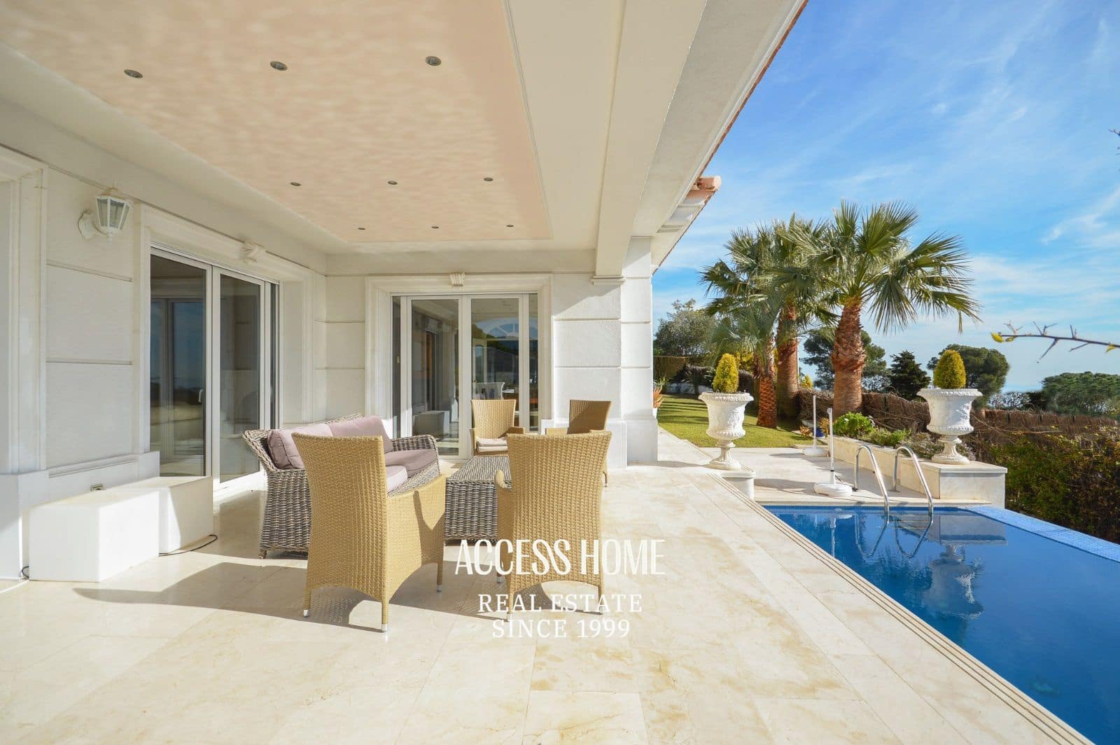 6 bedroom Villa for rent in Cabrils with pool garage - € 8,500 (Ref: 9592008)