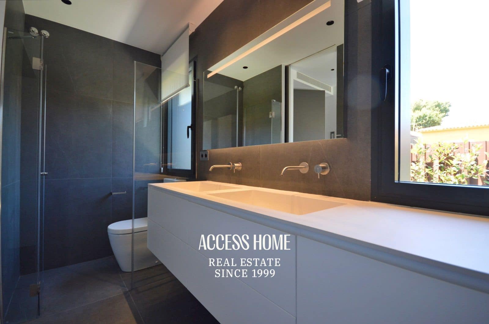 Chalet de 4 habitaciones en Alella en venta con piscina garaje - 1.450.000 € (Ref: 9603658)