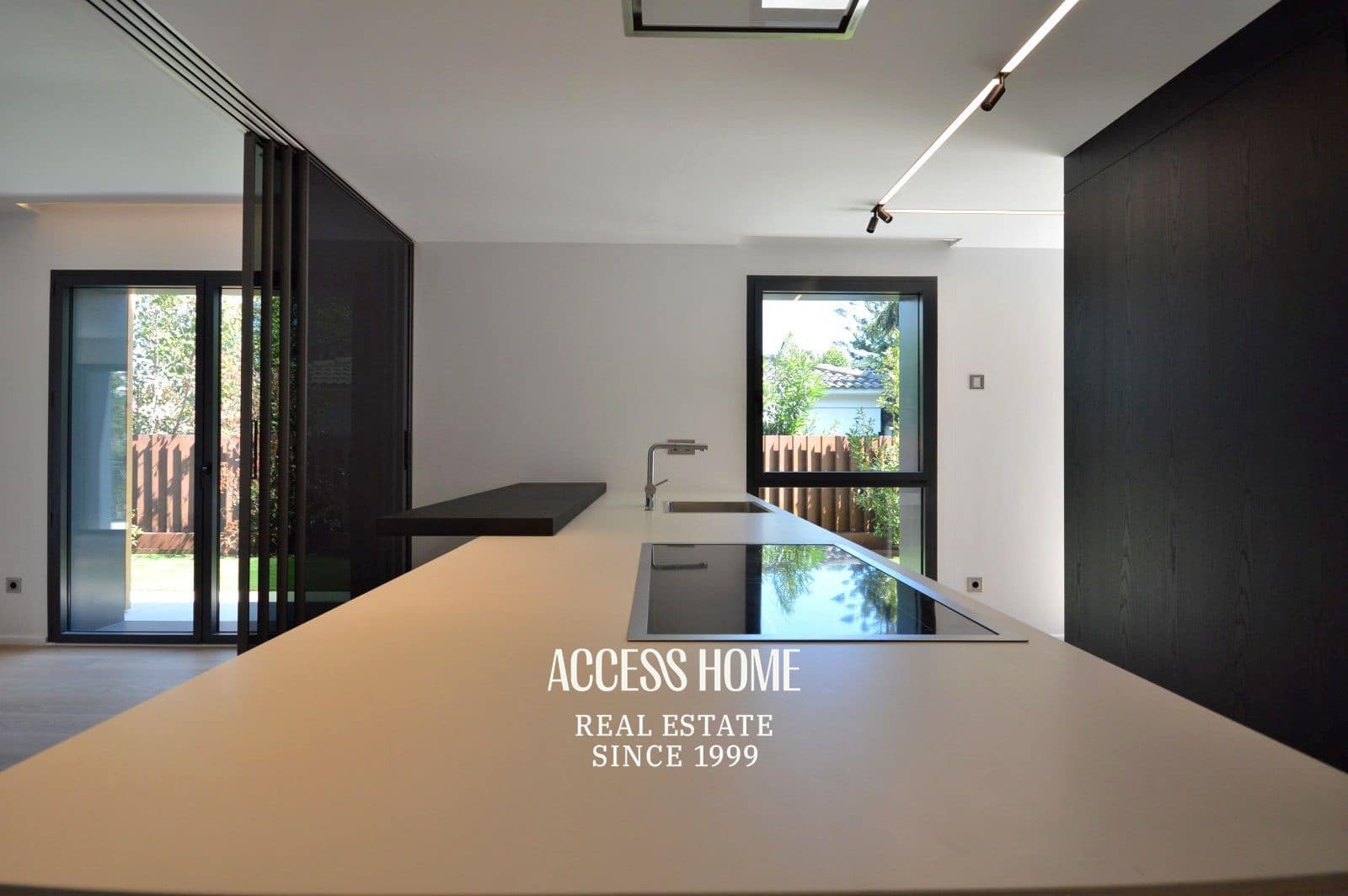 Chalet de 4 habitaciones en Alella en venta con piscina garaje - 1.450.000 € (Ref: 9603658)