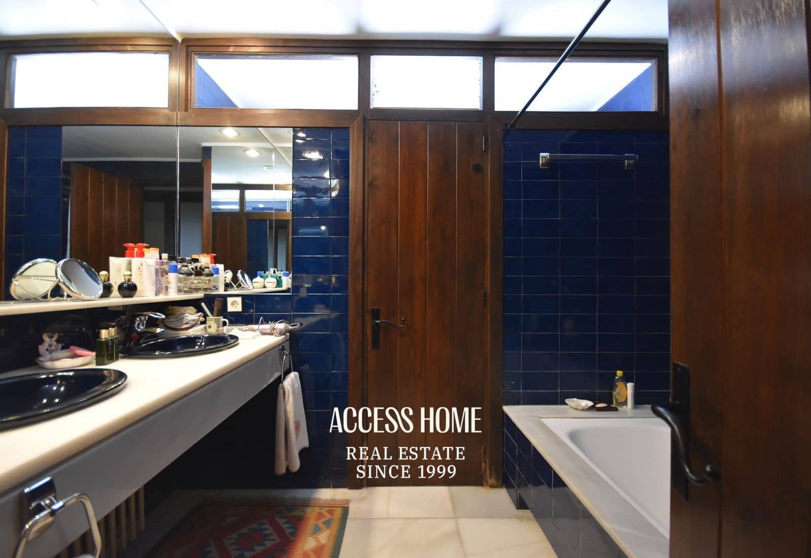 5 bedroom Villa for sale in Sant Vicenc de Montalt with pool garage - € 1,950,000 (Ref: 9623122)