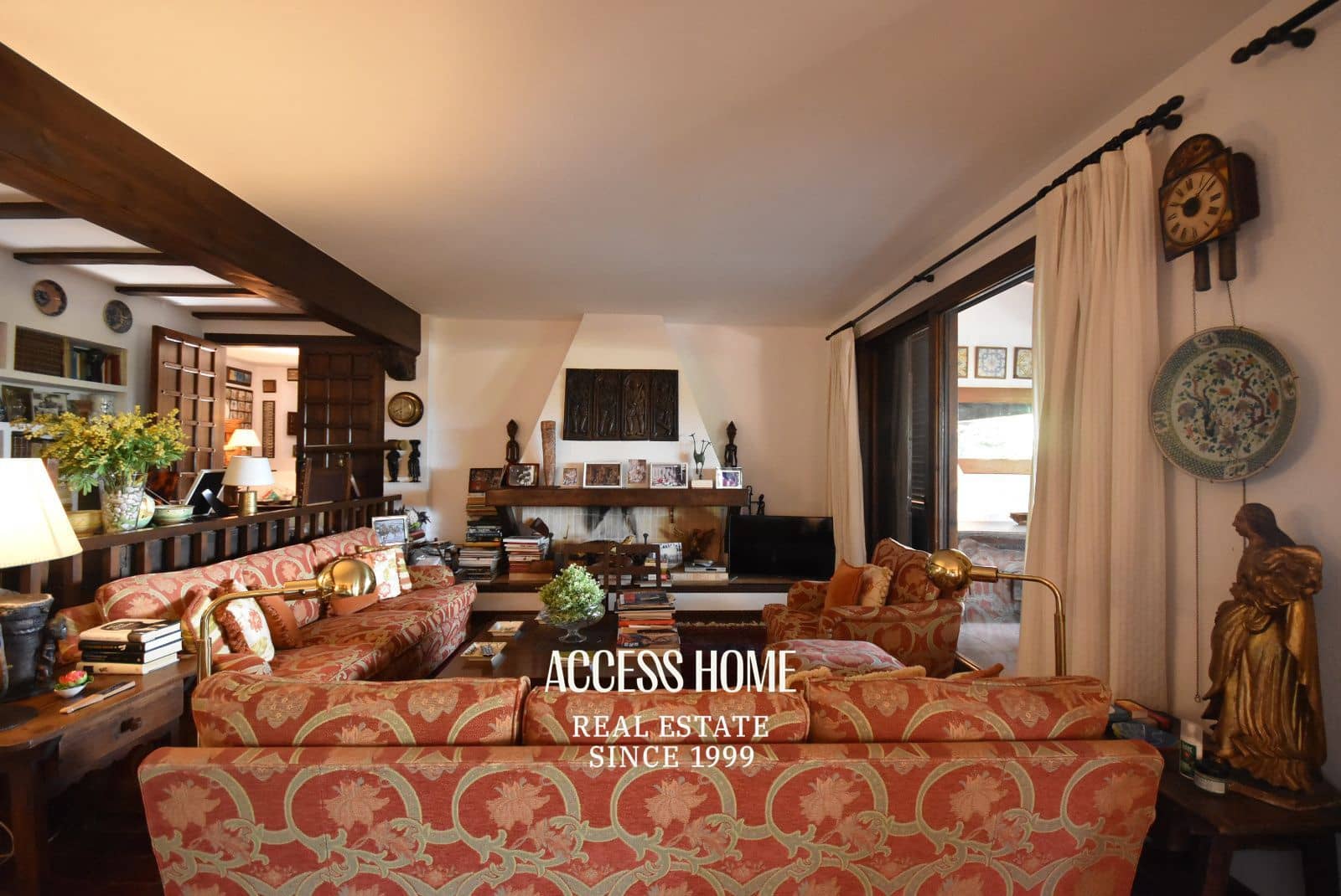 5 bedroom Villa for sale in Sant Vicenc de Montalt with pool garage - € 1,950,000 (Ref: 9623122)