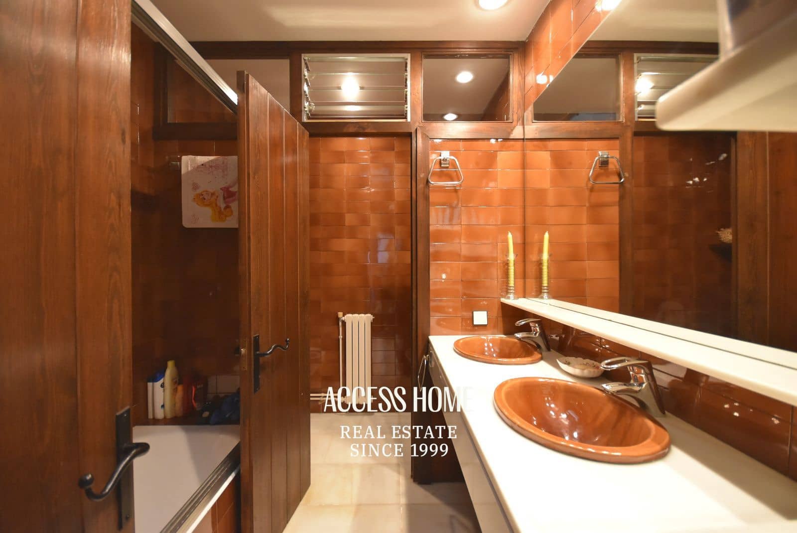 5 bedroom Villa for sale in Sant Vicenc de Montalt with pool garage - € 1,950,000 (Ref: 9623122)