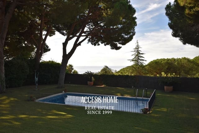 5 bedroom Villa for sale in Sant Vicenç de Montalt with pool garage - € 1,950,000 (Ref: 9623122)