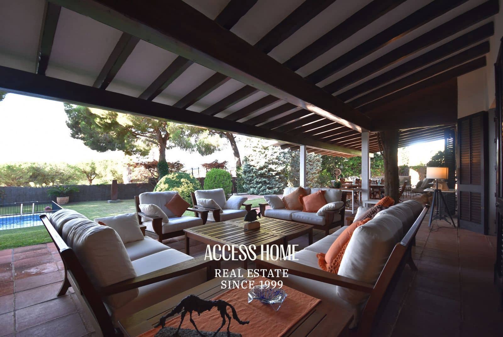 5 bedroom Villa for sale in Sant Vicenc de Montalt with pool garage - € 1,950,000 (Ref: 9623122)