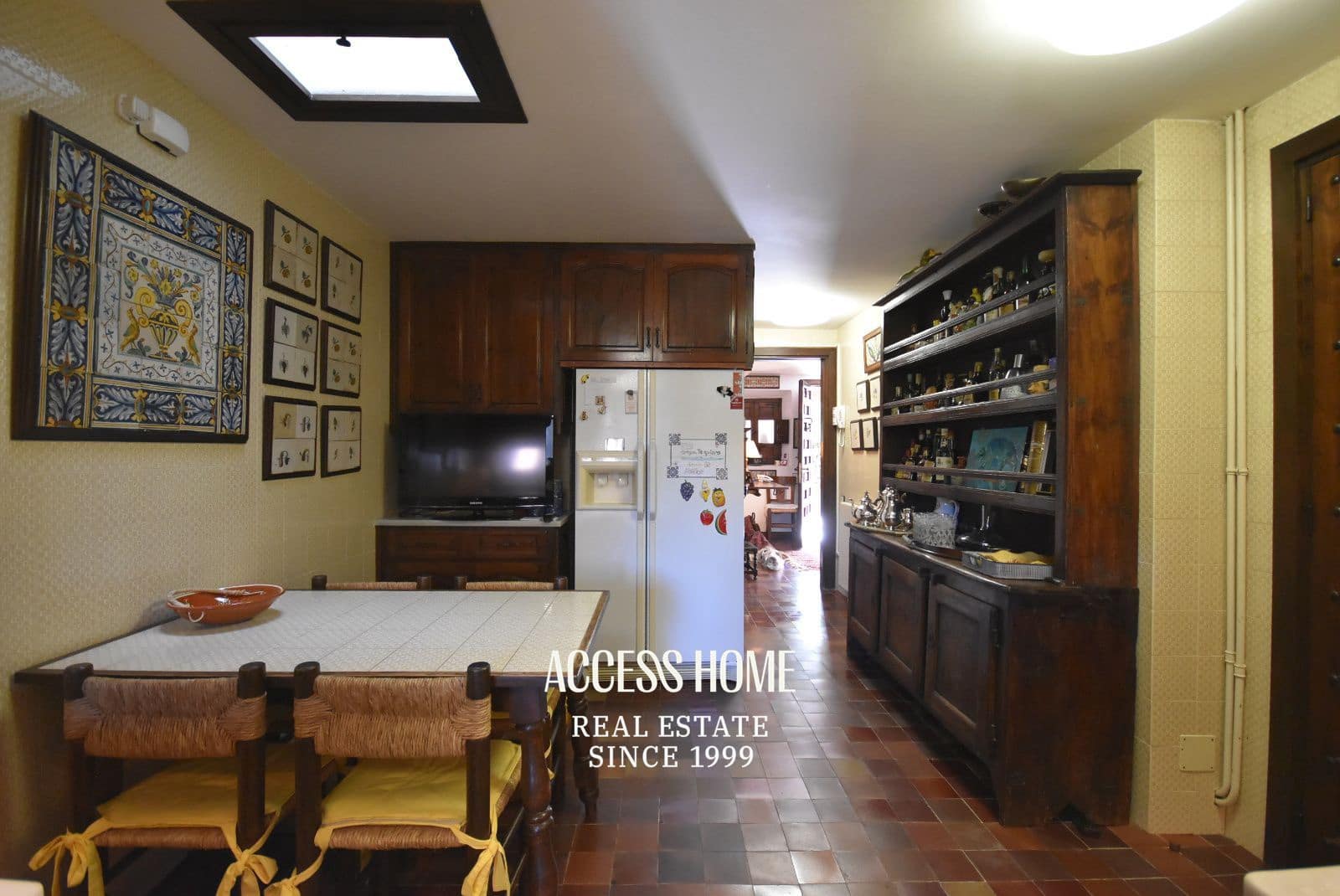 5 bedroom Villa for sale in Sant Vicenc de Montalt with pool garage - € 1,950,000 (Ref: 9623122)