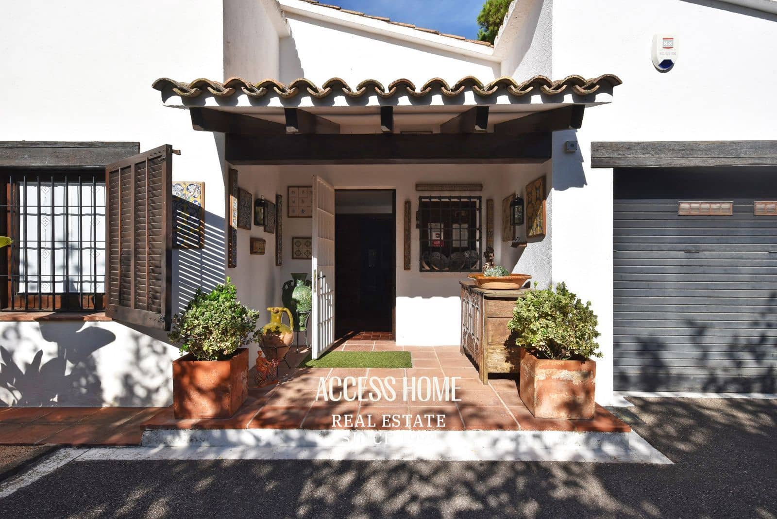 5 bedroom Villa for sale in Sant Vicenc de Montalt with pool garage - € 1,950,000 (Ref: 9623122)