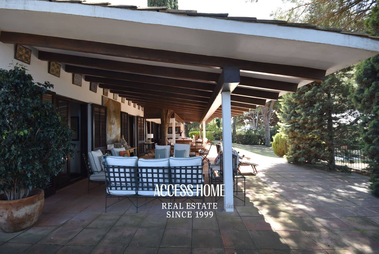 5 soverom Villa til salgs i Sant Vicenc de Montalt med svømmebasseng garasje - € 1 950 000 (Ref: 9623122)