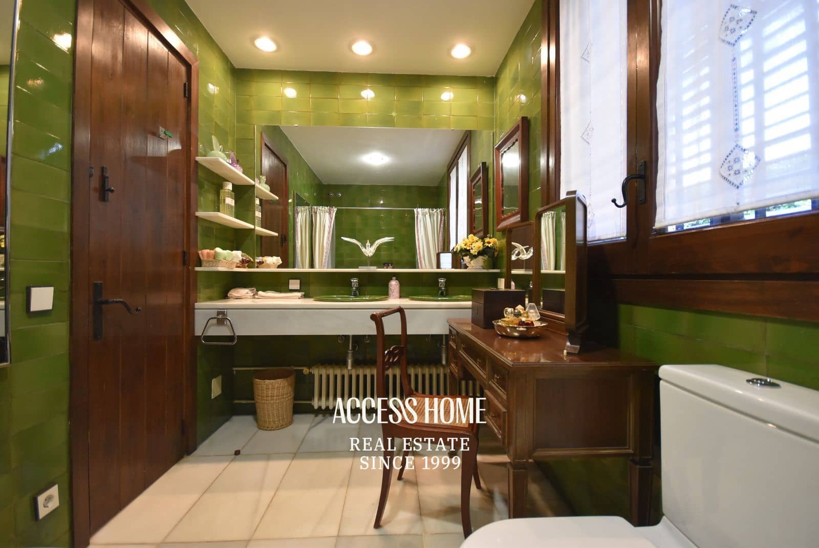 5 soverom Villa til salgs i Sant Vicenc de Montalt med svømmebasseng garasje - € 1 950 000 (Ref: 9623122)