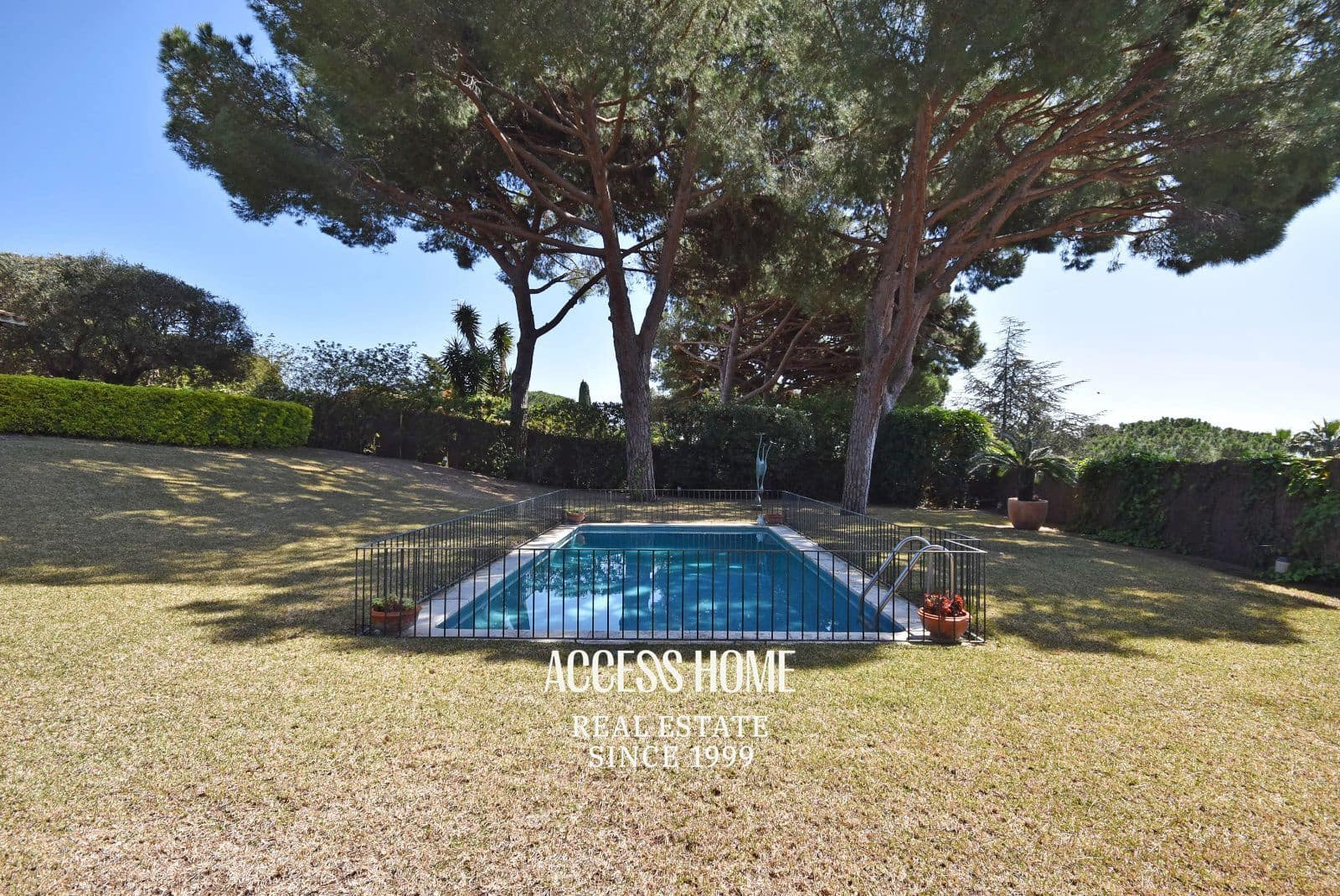 5 soverom Villa til salgs i Sant Vicenc de Montalt med svømmebasseng garasje - € 1 950 000 (Ref: 9623122)