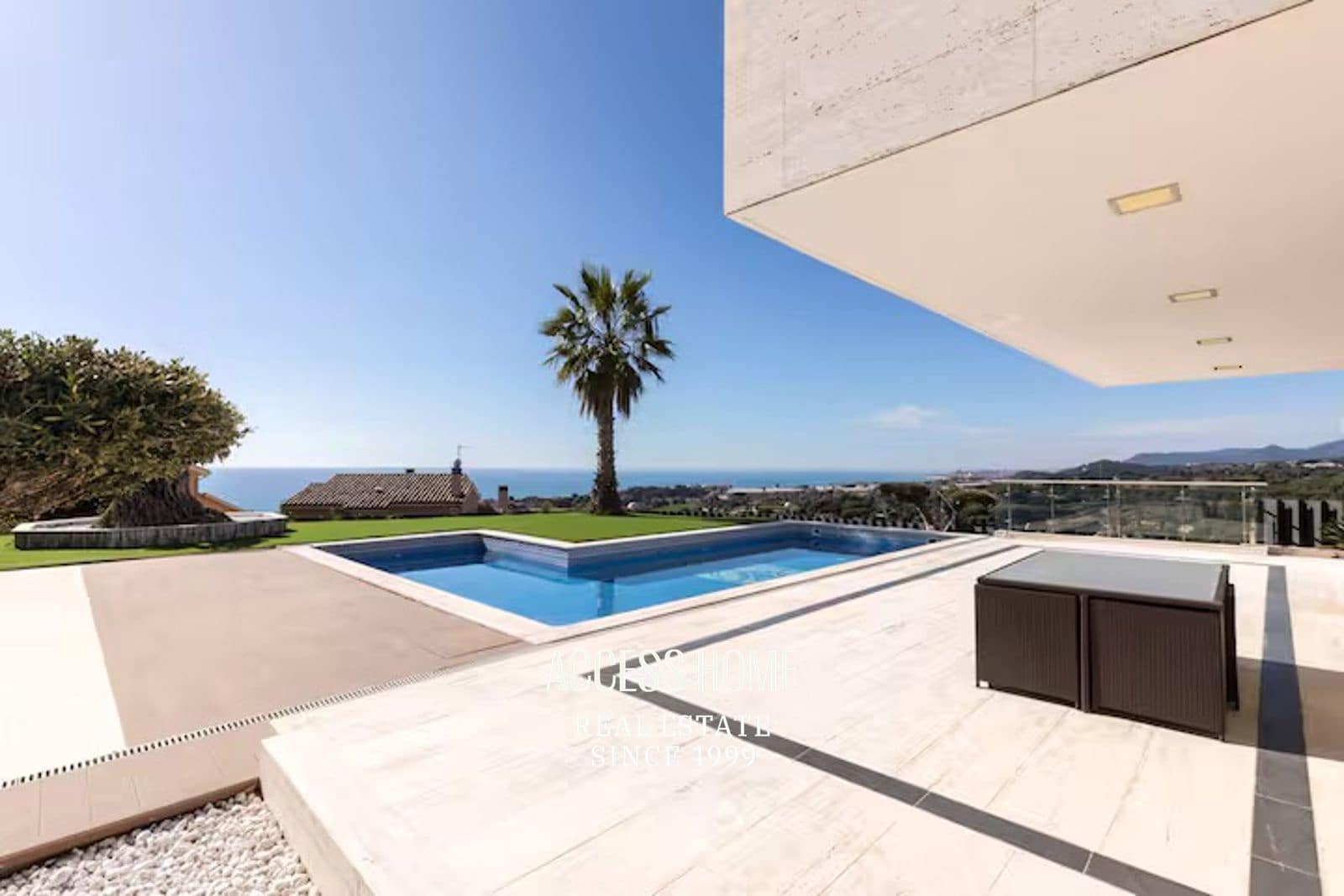 5 sypialnia Willa do wynajęcia w Sant Vicenc de Montalt z basenem garażem - 8 000 € (Ref: 9672188)