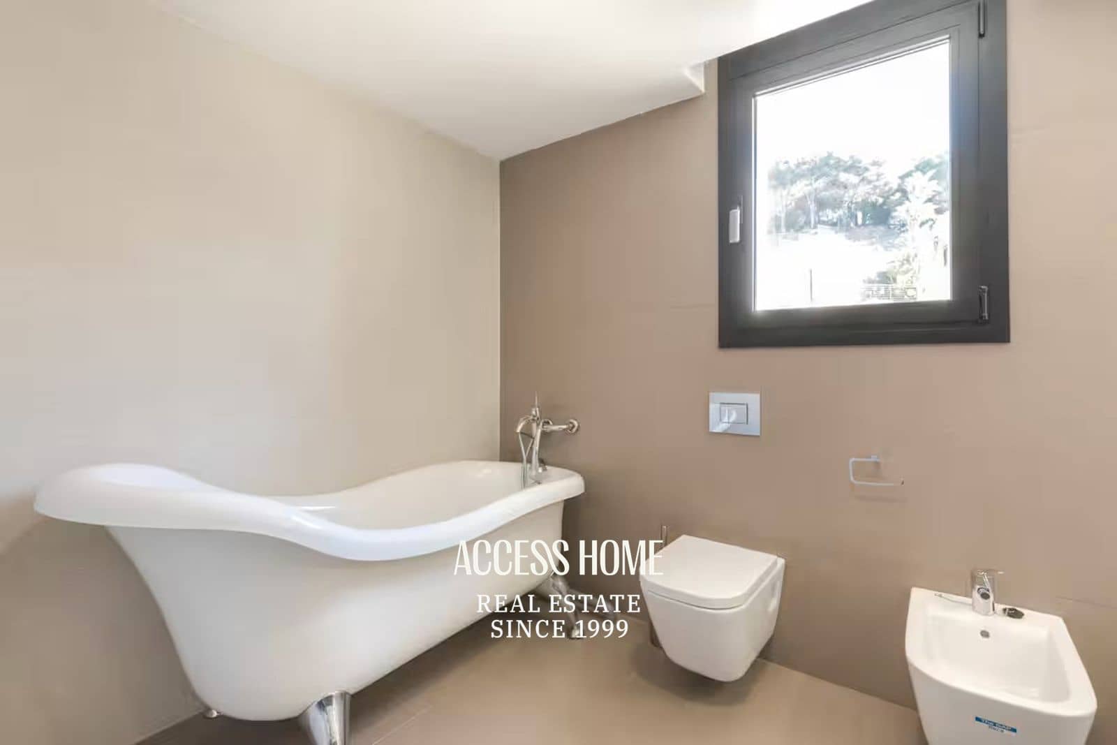 5 sypialnia Willa do wynajęcia w Sant Vicenc de Montalt z basenem garażem - 8 000 € (Ref: 9672188)