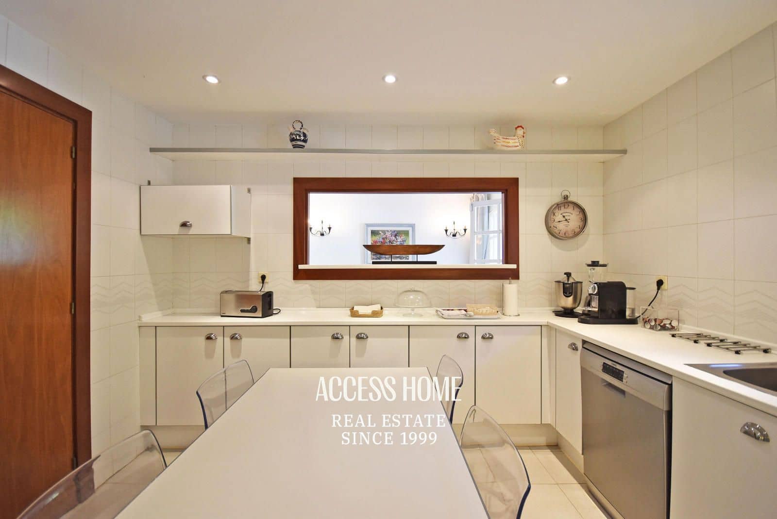 4 bedroom Townhouse for sale in Sant Vicenc de Montalt with pool garage - € 575,000 (Ref: 9679242)