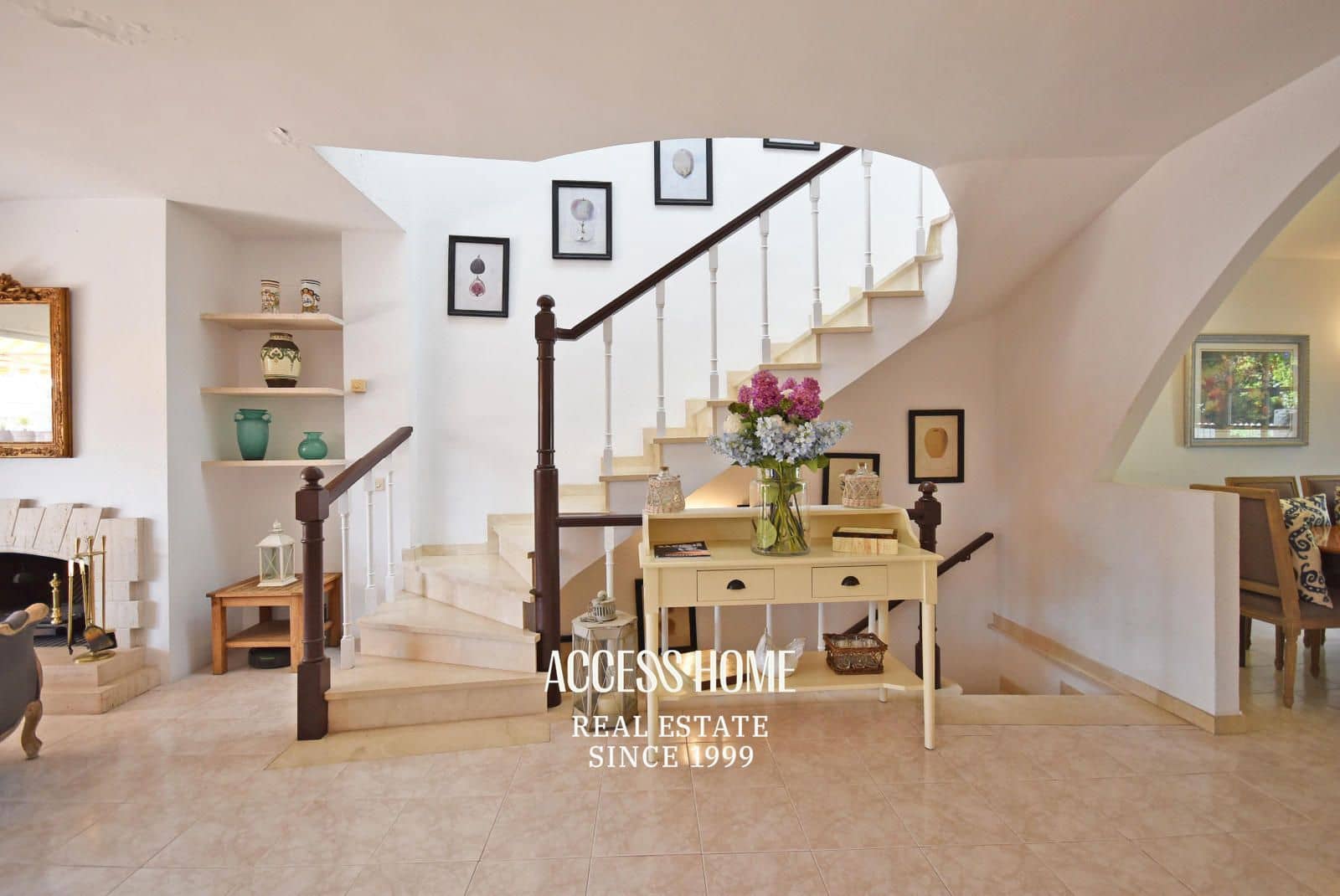 4 bedroom Townhouse for sale in Sant Vicenc de Montalt with pool garage - € 575,000 (Ref: 9679242)