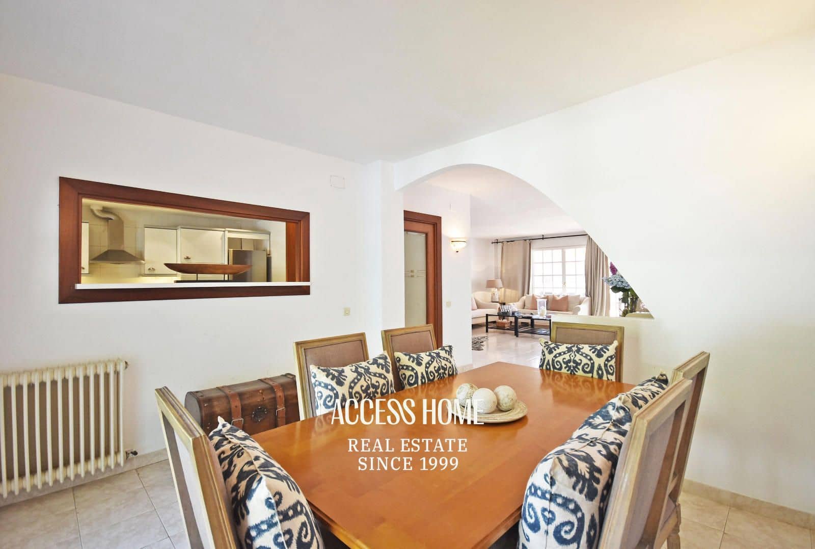 4 bedroom Townhouse for sale in Sant Vicenc de Montalt with pool garage - € 575,000 (Ref: 9679242)