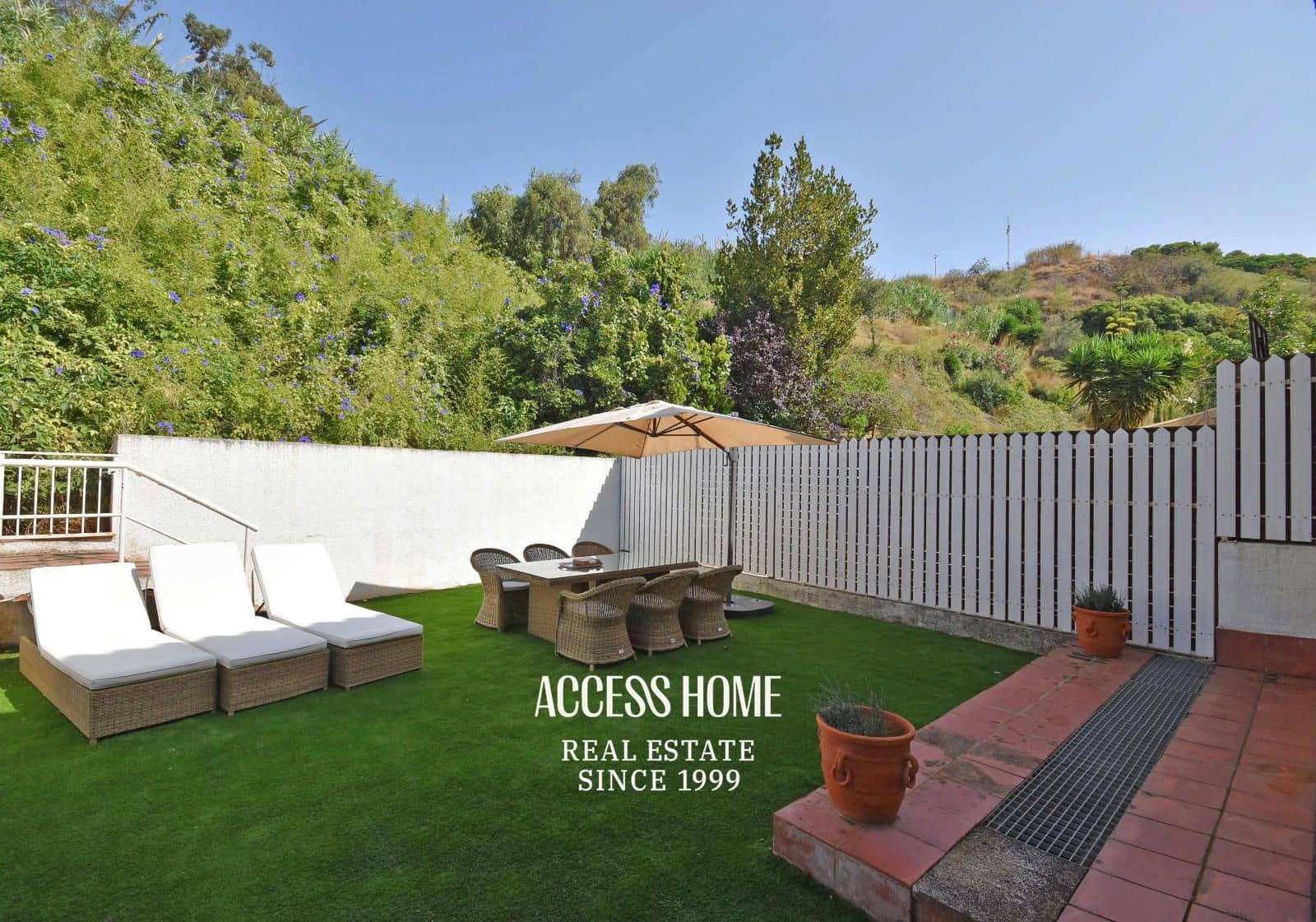 4 bedroom Townhouse for sale in Sant Vicenc de Montalt with pool garage - € 575,000 (Ref: 9679242)