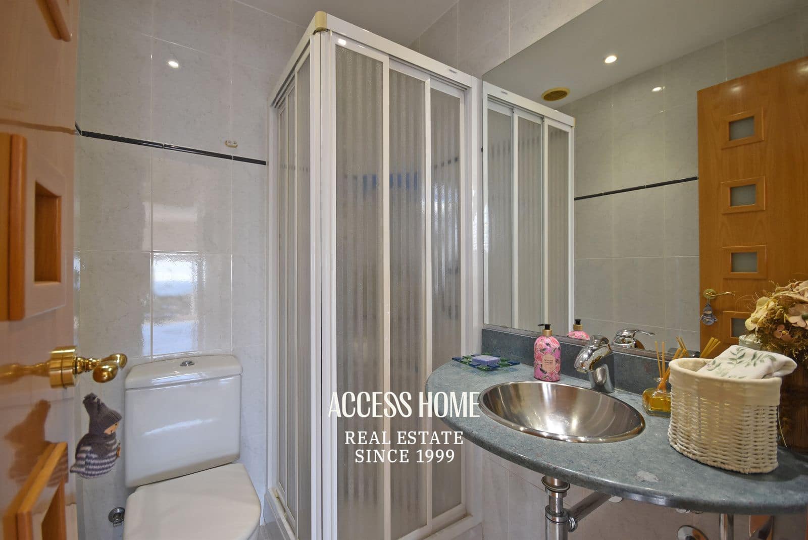 5 quarto Moradia para venda em Premia de Dalt com piscina garagem - 895 000 € (Ref: 9679243)