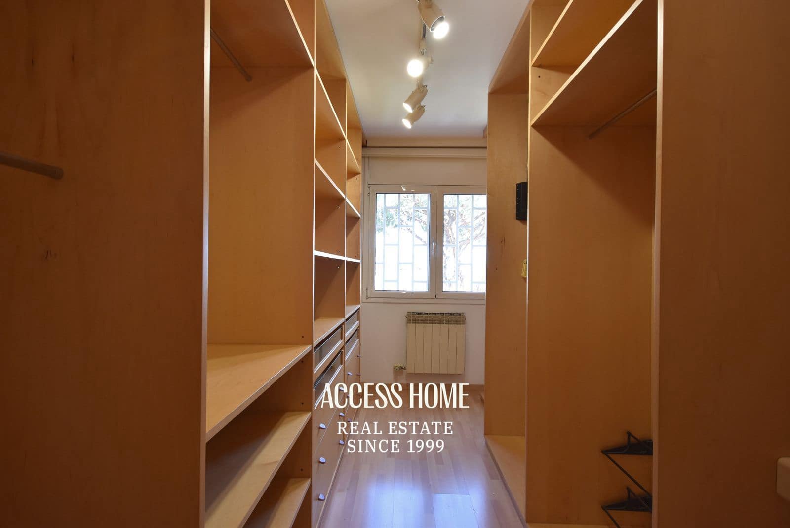 4 soverom Hus til salgs i Alella med svømmebasseng garasje - € 790 000 (Ref: 9720912)