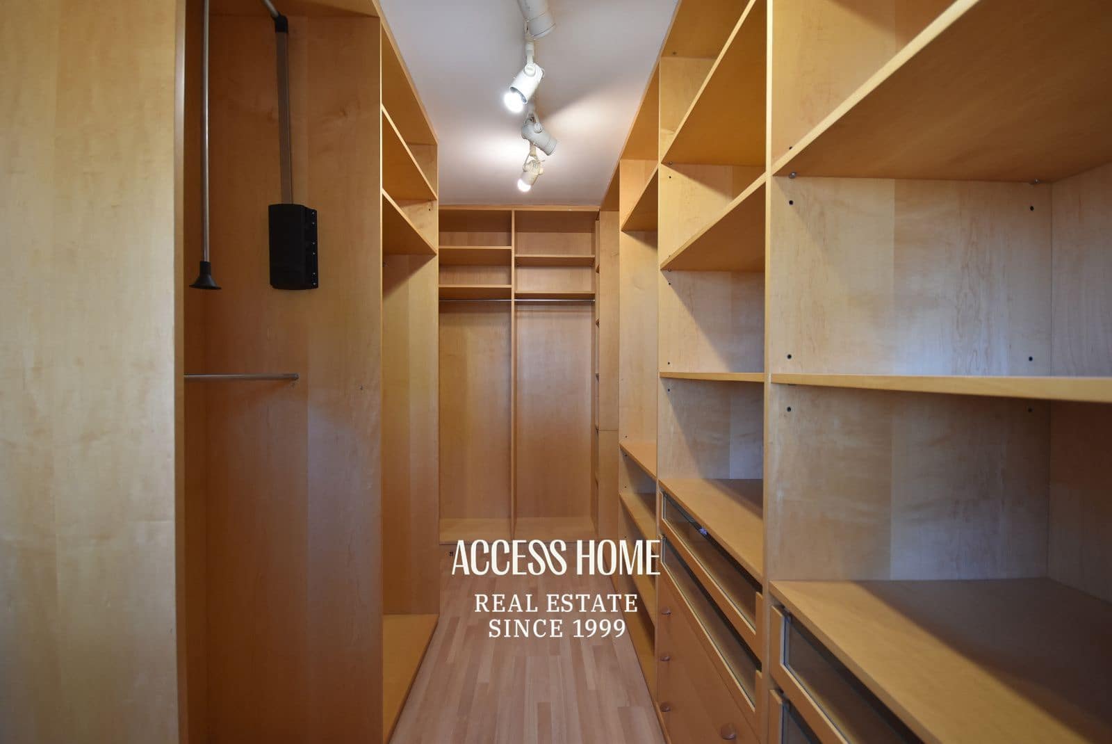 4 soverom Hus til salgs i Alella med svømmebasseng garasje - € 790 000 (Ref: 9720912)