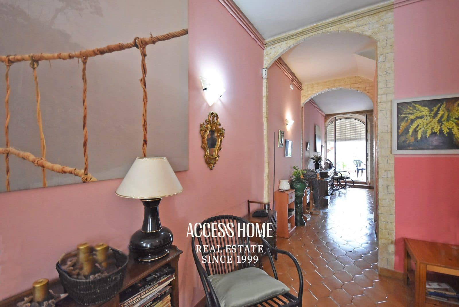 4 bedroom Villa for sale in Premia de Mar - € 579,000 (Ref: 9734113)