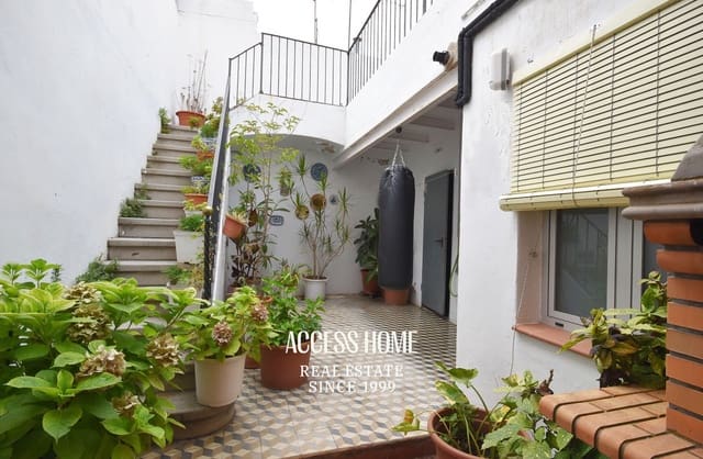 4 bedroom Villa for sale in Premià de Mar - € 579,000 (Ref: 9734113)