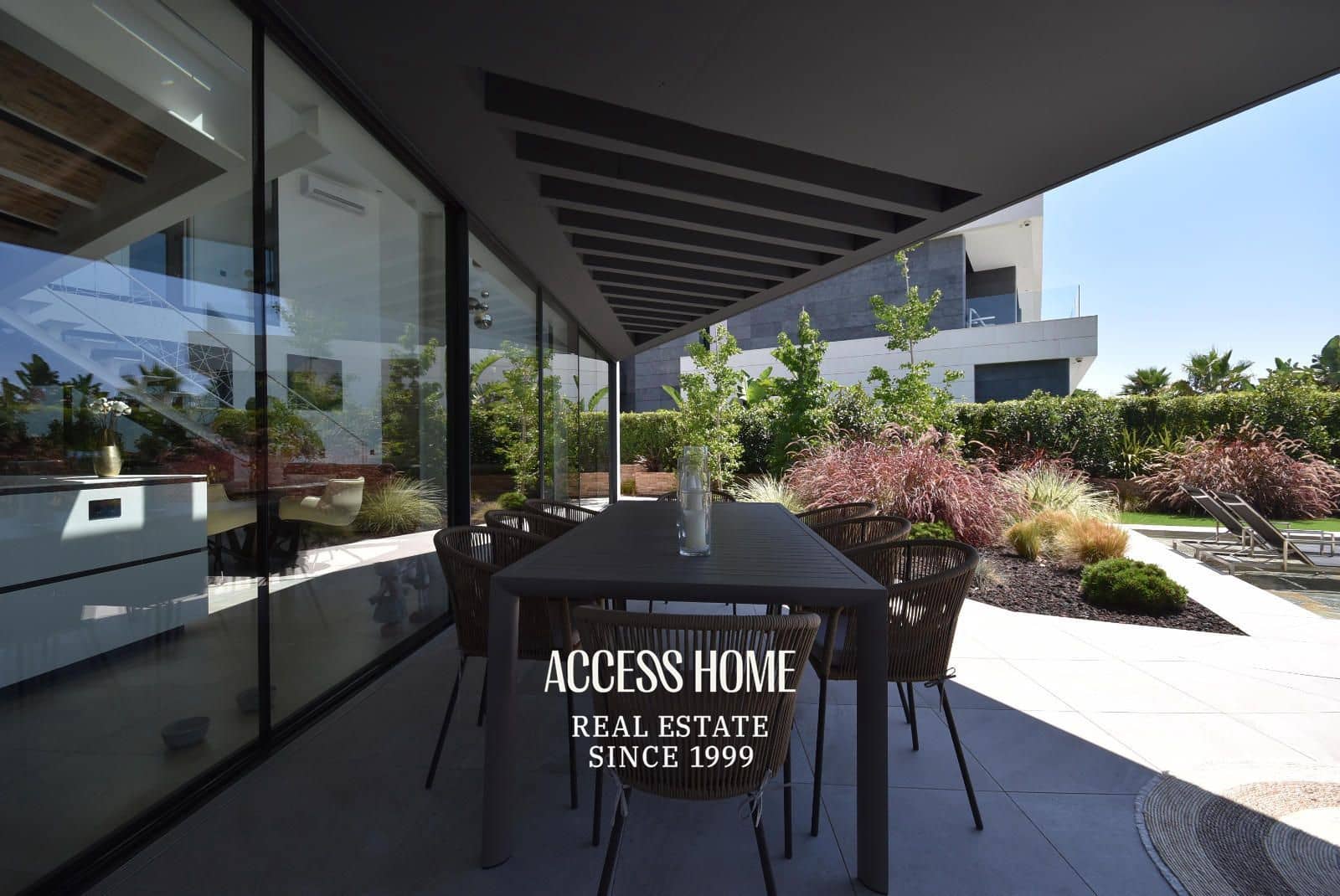 5 bedroom Villa for rent in Mataro with pool garage - € 8,000 (Ref: 9749423)