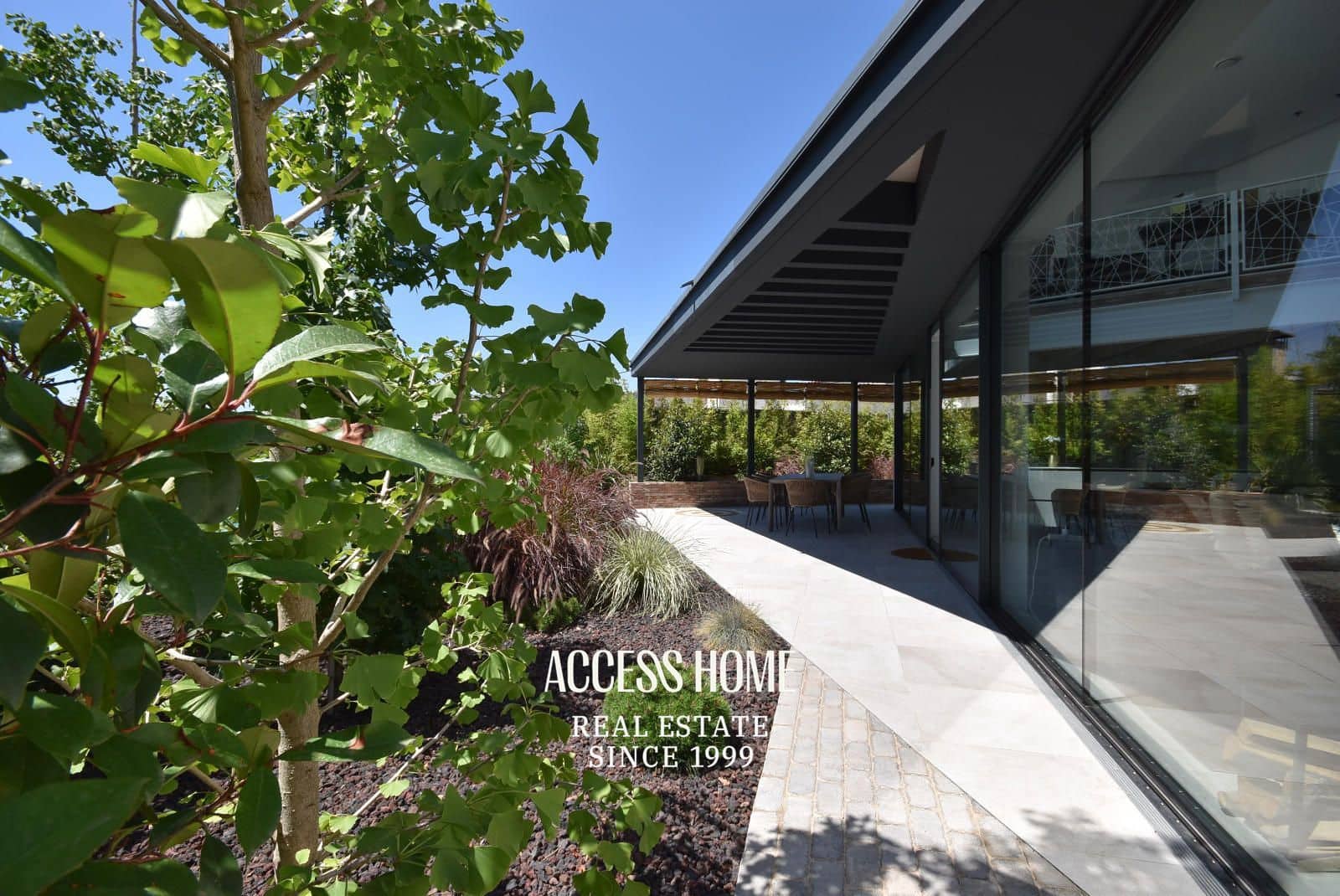 5 bedroom Villa for rent in Mataro with pool garage - € 8,000 (Ref: 9749423)