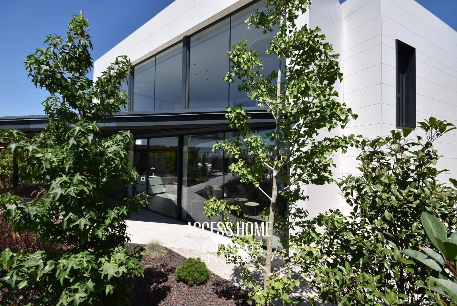 5 bedroom Villa for rent in Mataro with pool garage - € 8,000 (Ref: 9749423)