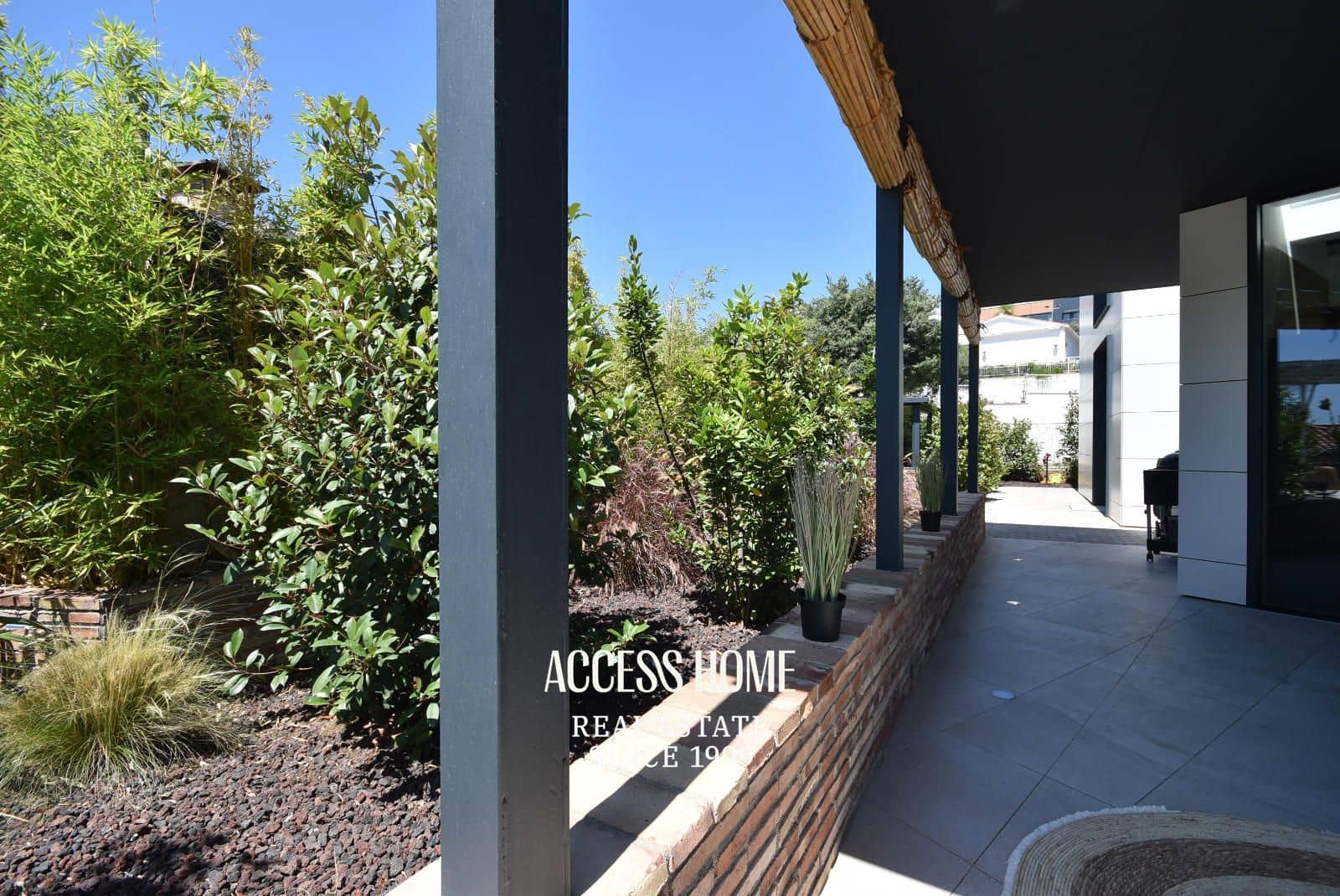 5 bedroom Villa for rent in Mataro with pool garage - € 8,000 (Ref: 9749423)