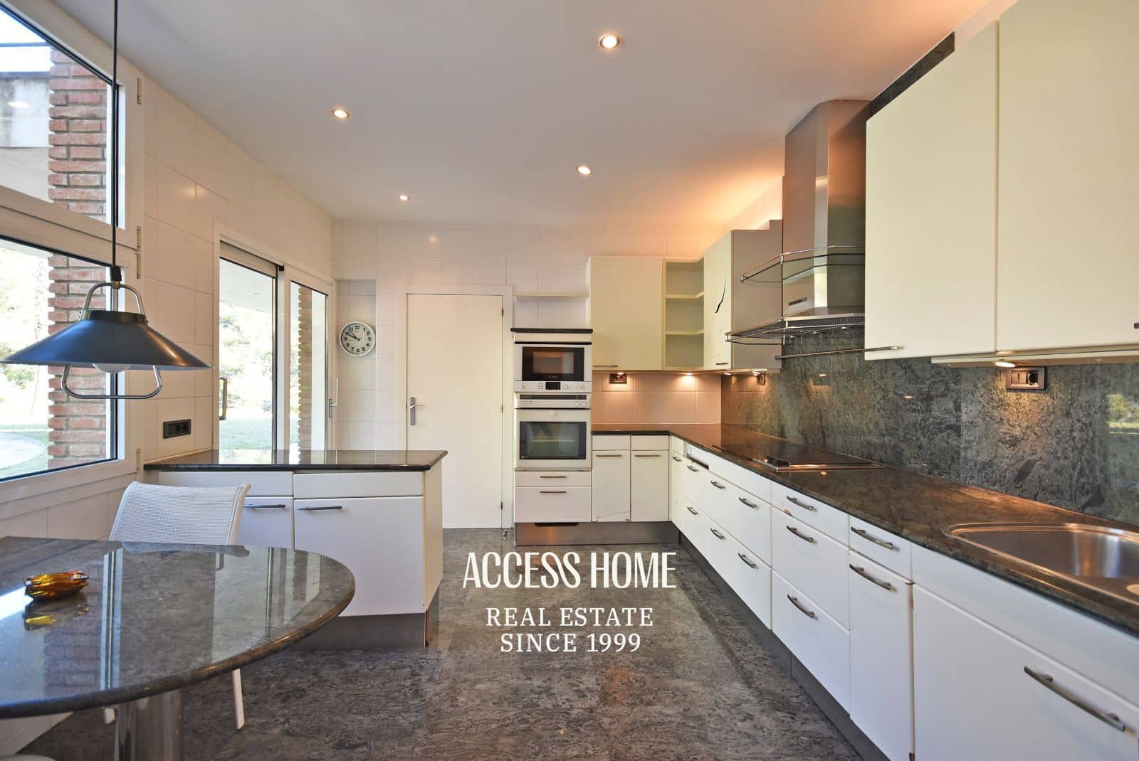 7 soveværelse Villa til salg i Premia de Dalt med swimmingpool garage - € 1.300.000 (Ref: 9757830)