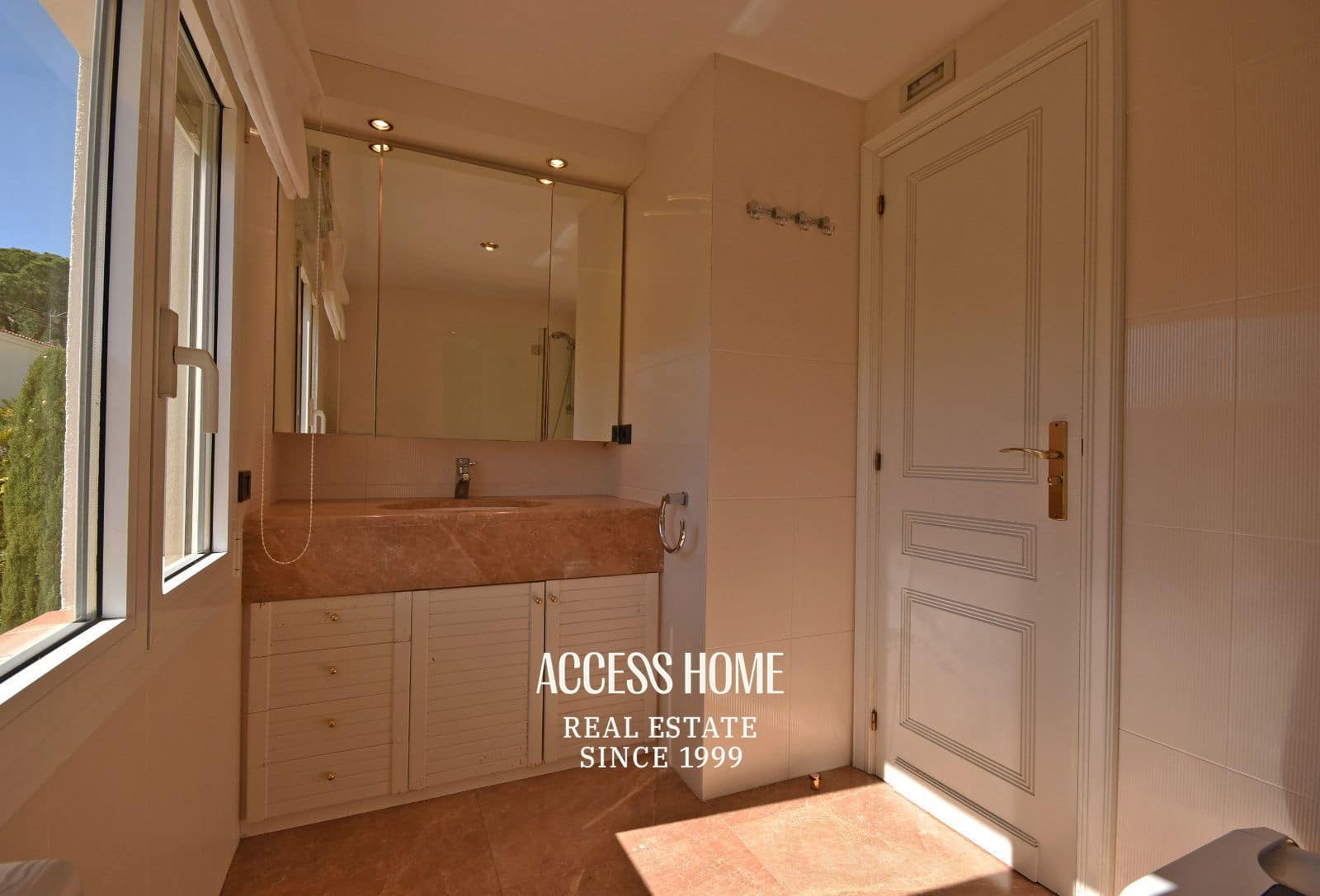 7 soveværelse Villa til salg i Premia de Dalt med swimmingpool garage - € 1.300.000 (Ref: 9757830)