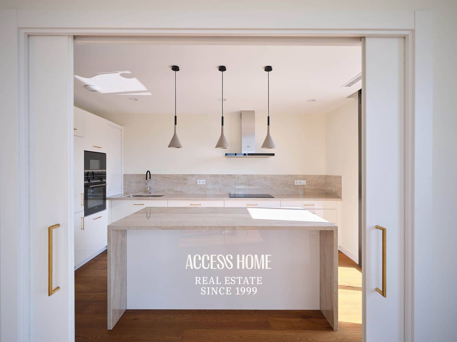 4 sovrum Villa till salu i Sant Vicenc de Montalt med pool garage - 1 700 000 € (Ref: 9769047)