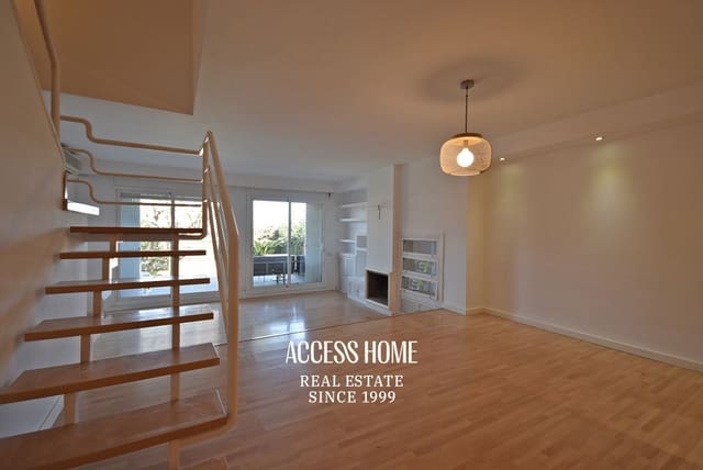 4 soverom Hus til salgs i Alella med svømmebasseng garasje - € 790 000 (Ref: 9776984)