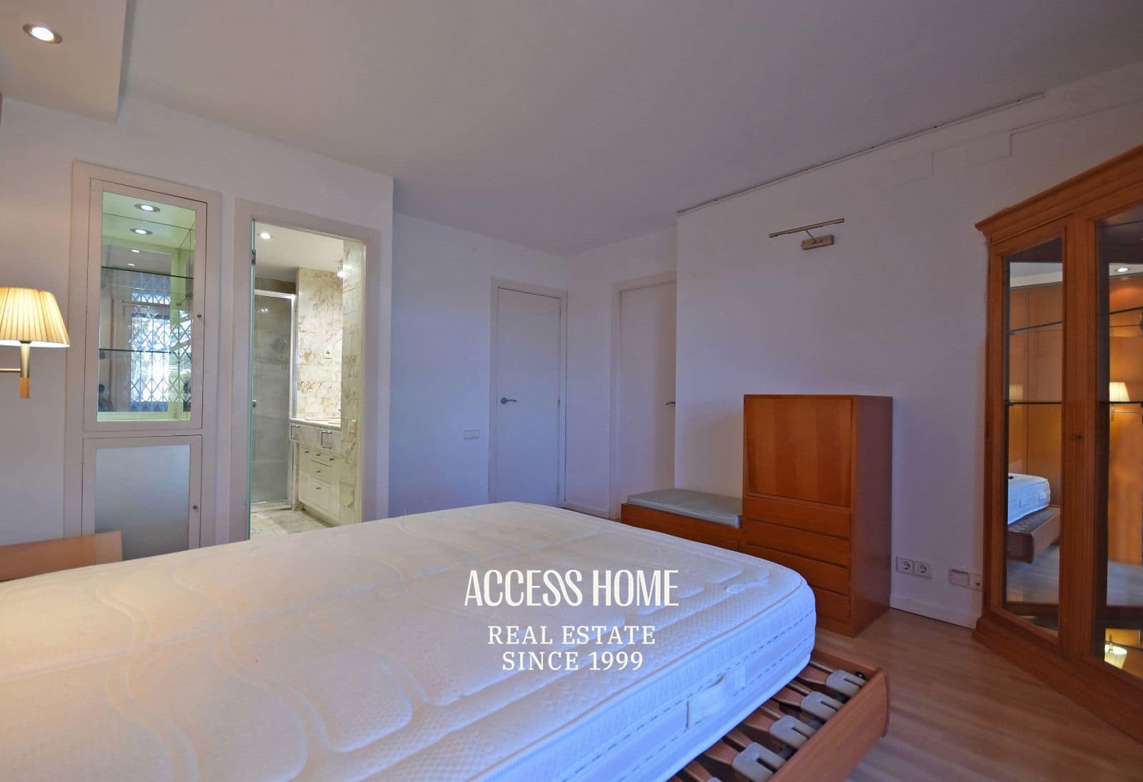 4 soverom Hus til salgs i Alella med svømmebasseng garasje - € 790 000 (Ref: 9776984)