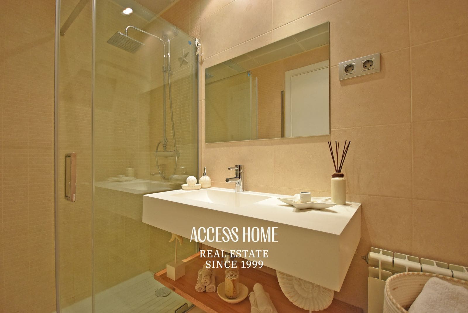 4 soverom Hus til salgs i El Masnou med svømmebasseng garasje - € 949 000 (Ref: 9787843)