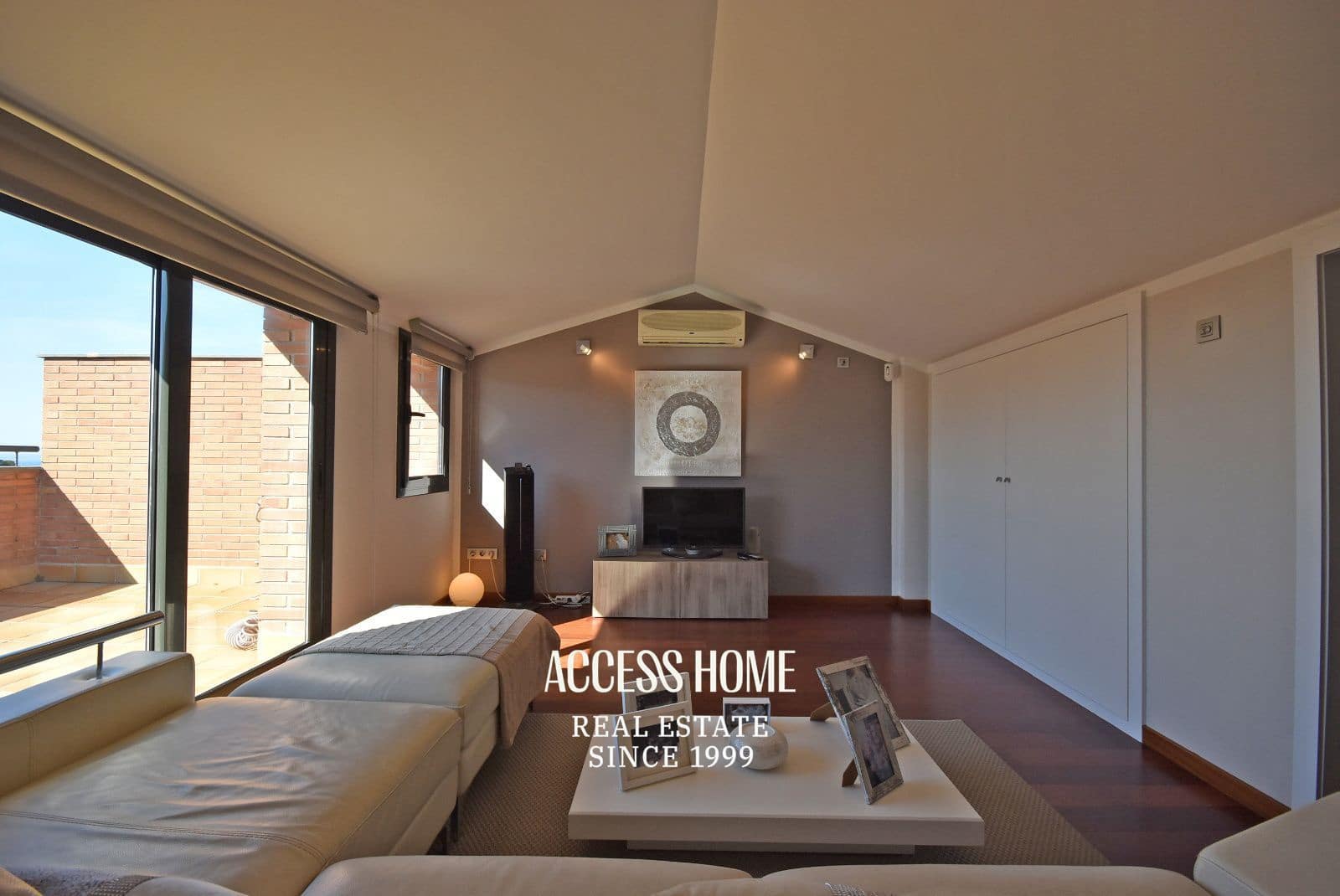 4 soverom Hus til salgs i El Masnou med svømmebasseng garasje - € 949 000 (Ref: 9787843)