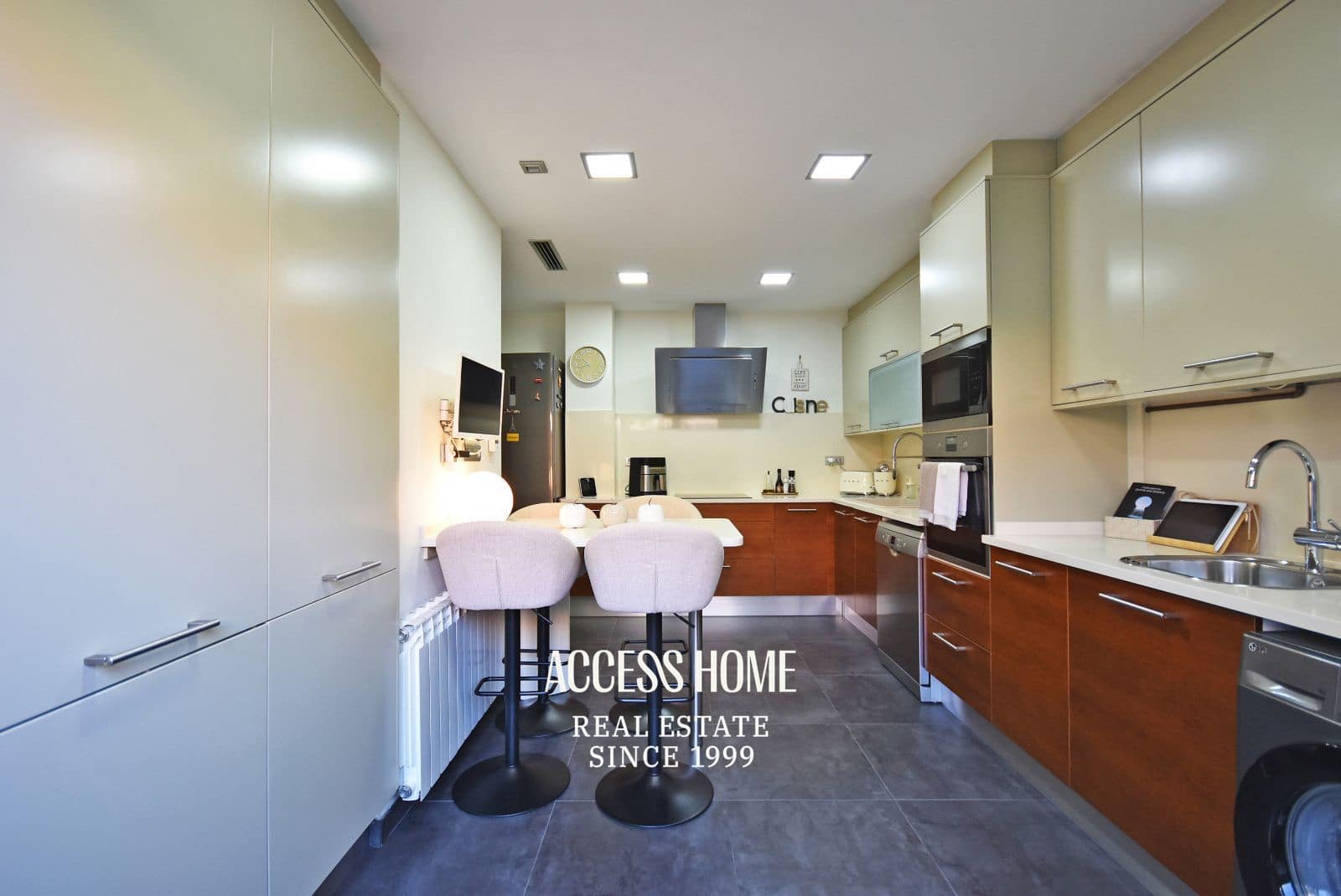 4 soverom Hus til salgs i El Masnou med svømmebasseng garasje - € 949 000 (Ref: 9787843)