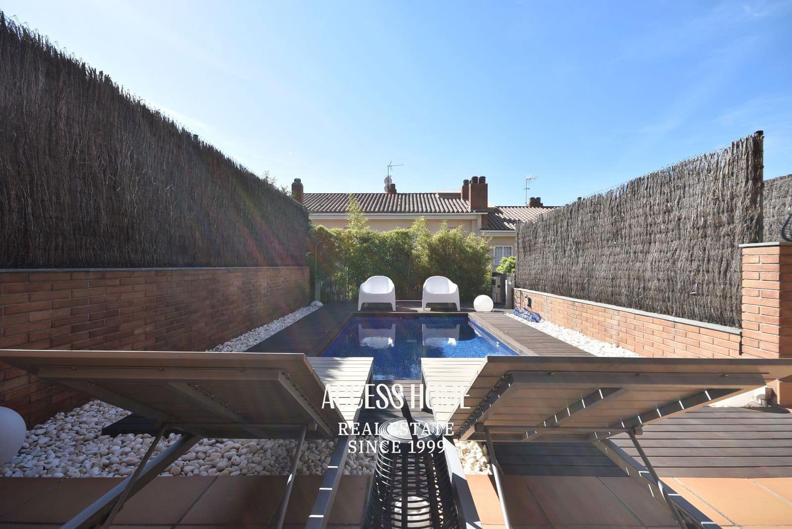 4 soverom Hus til salgs i El Masnou med svømmebasseng garasje - € 949 000 (Ref: 9787843)