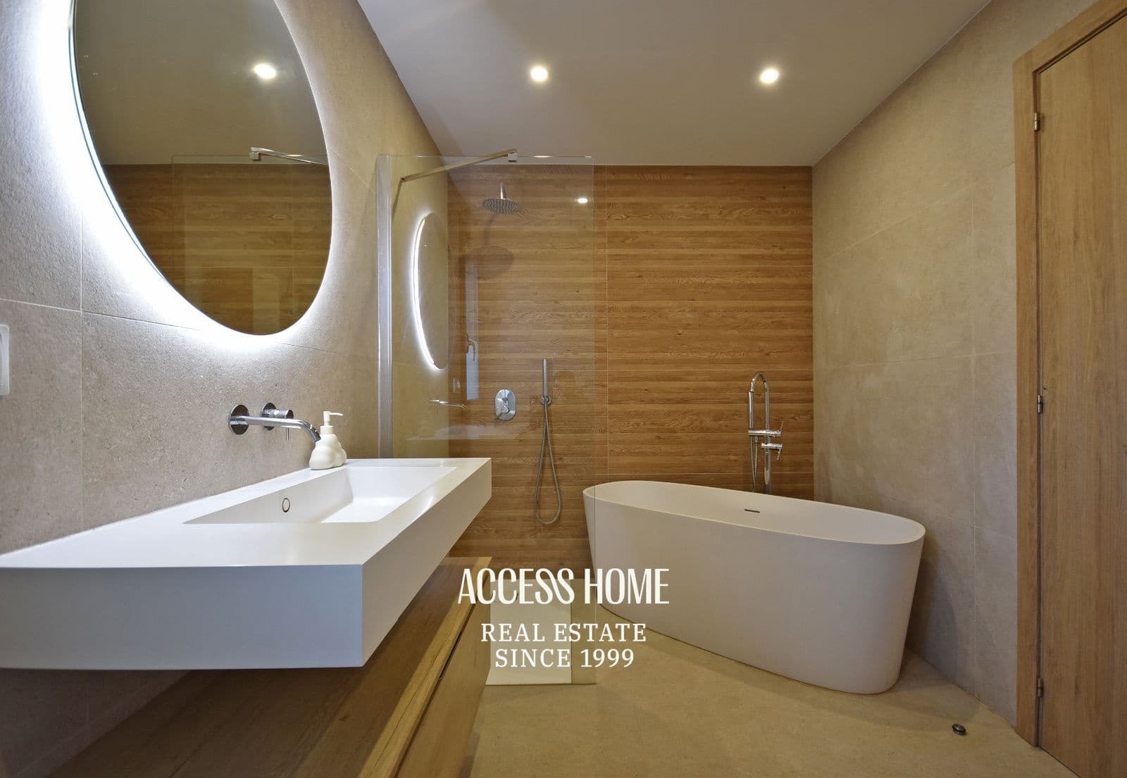 4 soveværelse Villa til salg i Mataro med swimmingpool garage - € 819.000 (Ref: 9787845)