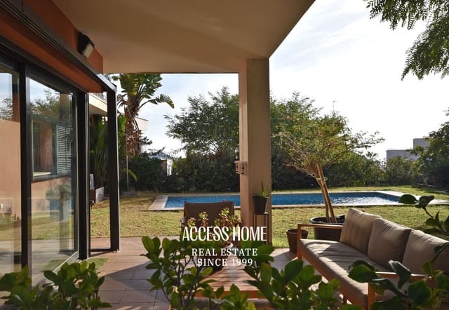 4 soveværelse Villa til salg i Mataró med swimmingpool garage - € 819.000 (Ref: 9787845)