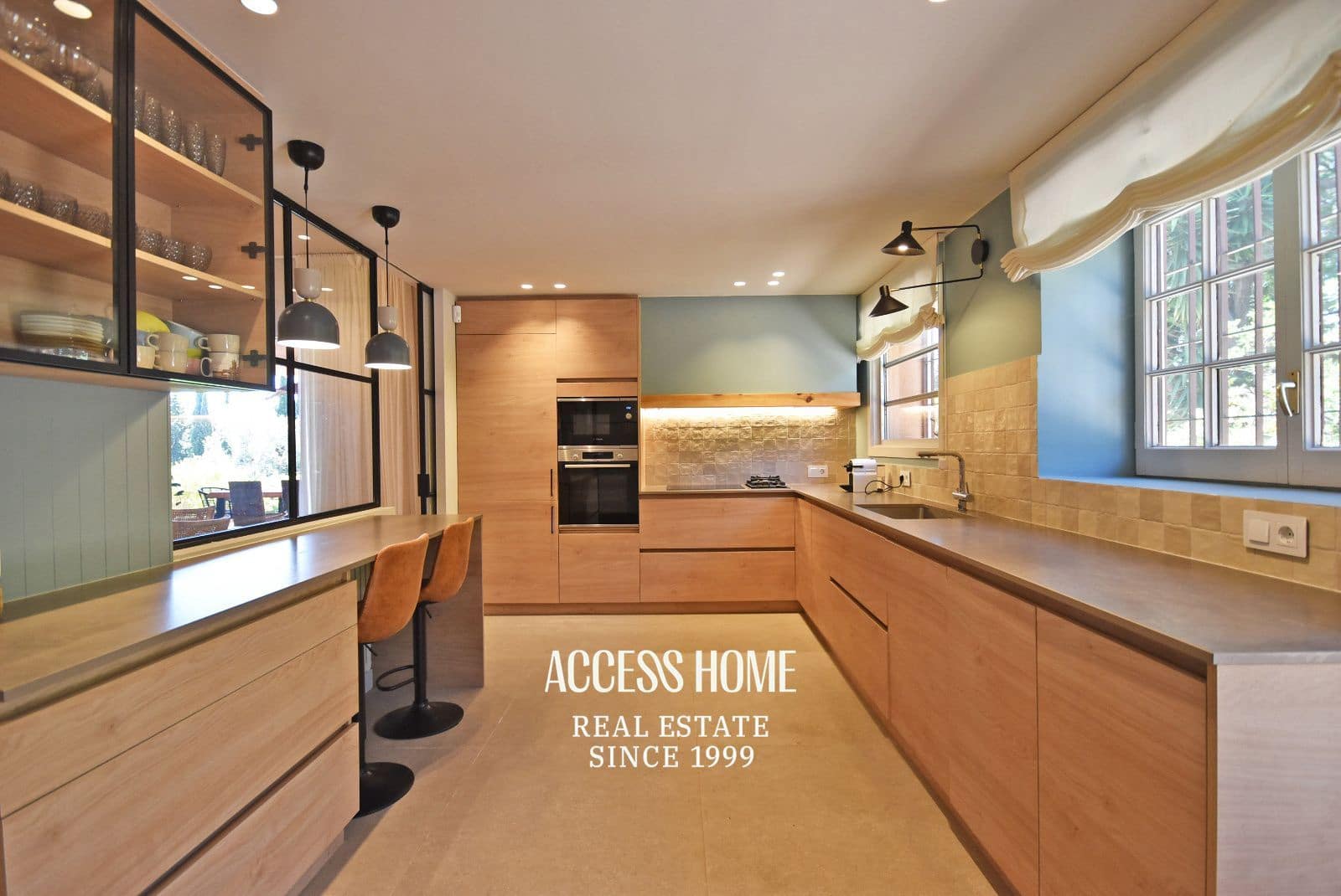 6 Zimmer Villa zu vermieten in Sant Vicenc de Montalt mit Pool Garage - 12.000 € (Ref: 9789466)