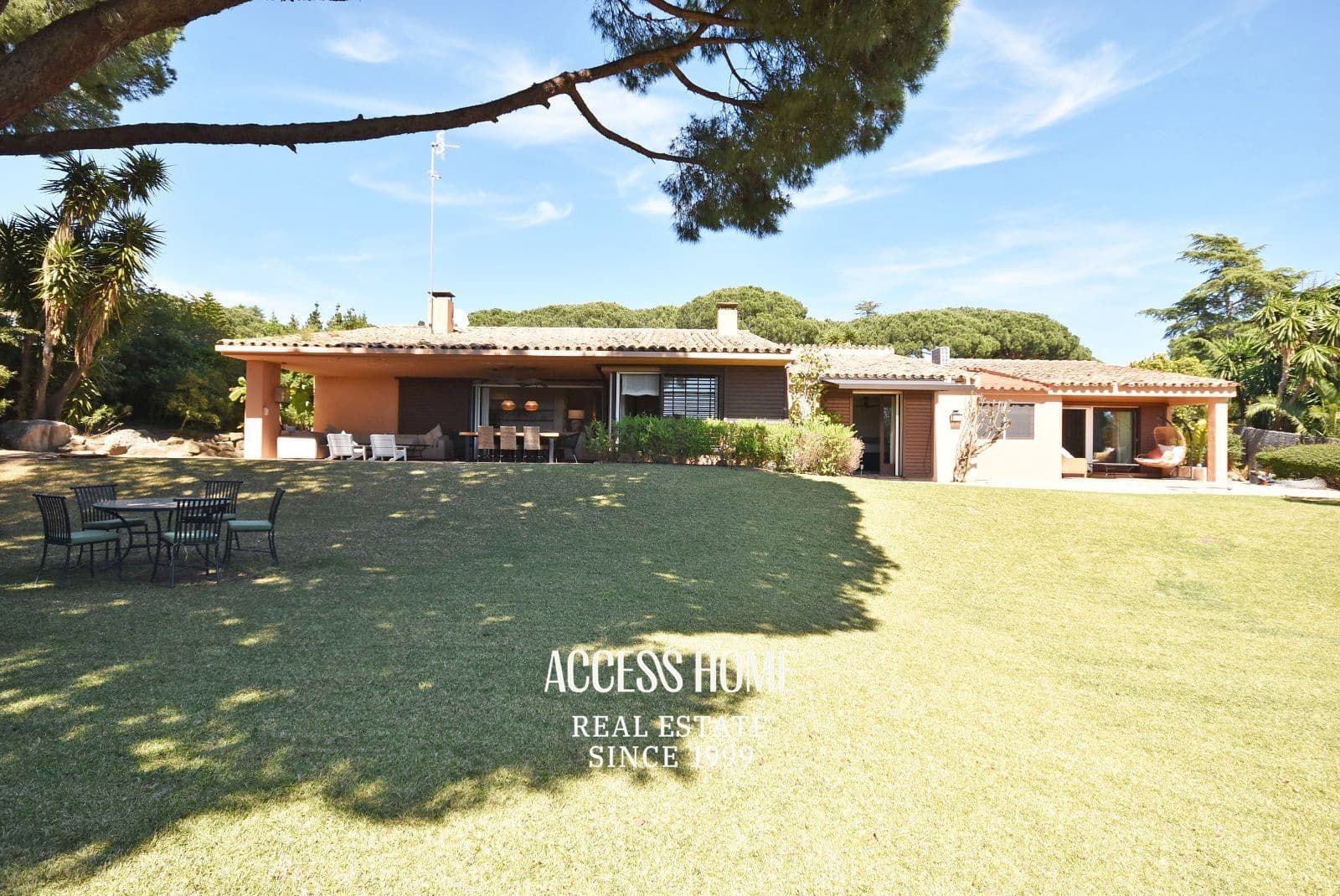 6 Zimmer Villa zu vermieten in Sant Vicenc de Montalt mit Pool Garage - 12.000 € (Ref: 9789466)