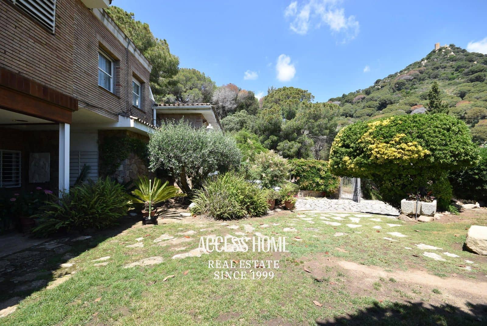 10 sypialnia Willa na sprzedaż w Cabrera de Mar z basenem garażem - 1 750 000 € (Ref: 9789815)