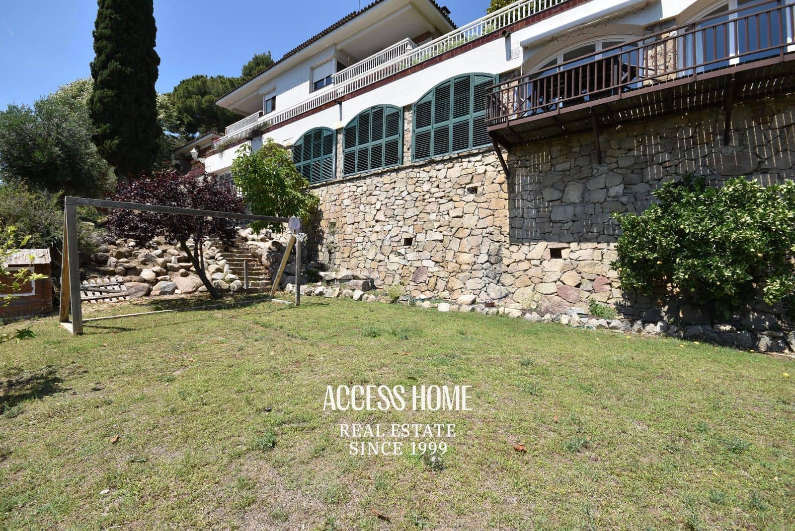 10 sypialnia Willa na sprzedaż w Cabrera de Mar z basenem garażem - 1 750 000 € (Ref: 9789815)