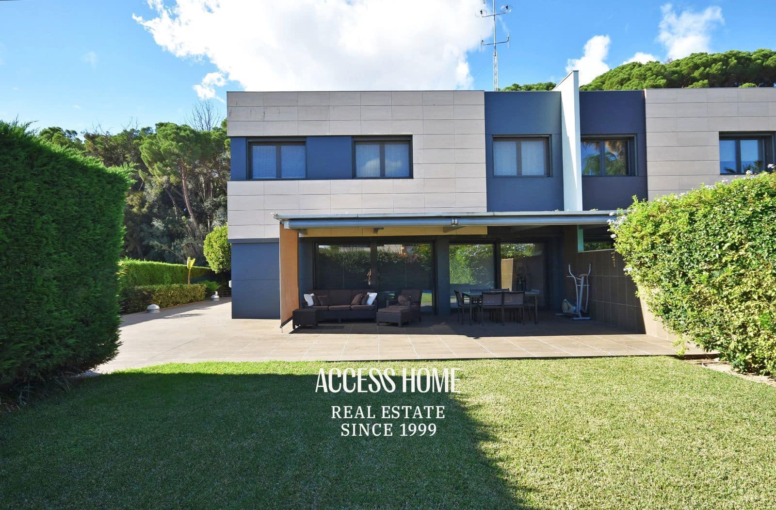 5 Zimmer Villa zu verkaufen in Sant Andreu de Llavaneres mit Pool Garage - 1.180.000 € (Ref: 9793526)