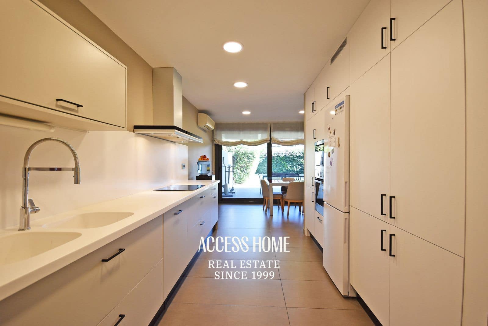 5 Zimmer Villa zu verkaufen in Sant Andreu de Llavaneres mit Pool Garage - 1.180.000 € (Ref: 9793526)