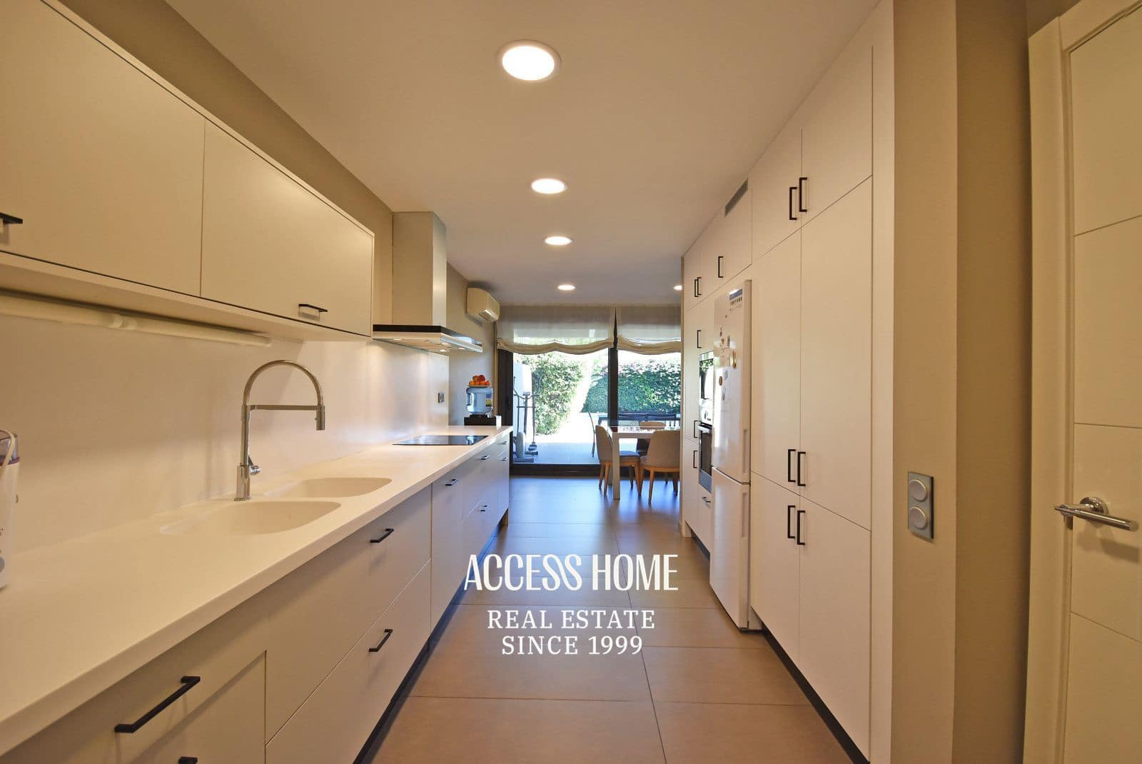 5 Zimmer Villa zu verkaufen in Sant Andreu de Llavaneres mit Pool Garage - 1.180.000 € (Ref: 9793526)