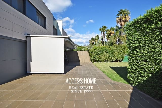 5 soveværelse Villa til salg i Sant Andreu de Llavaneres med swimmingpool garage - € 1.180.000 (Ref: 9793526)