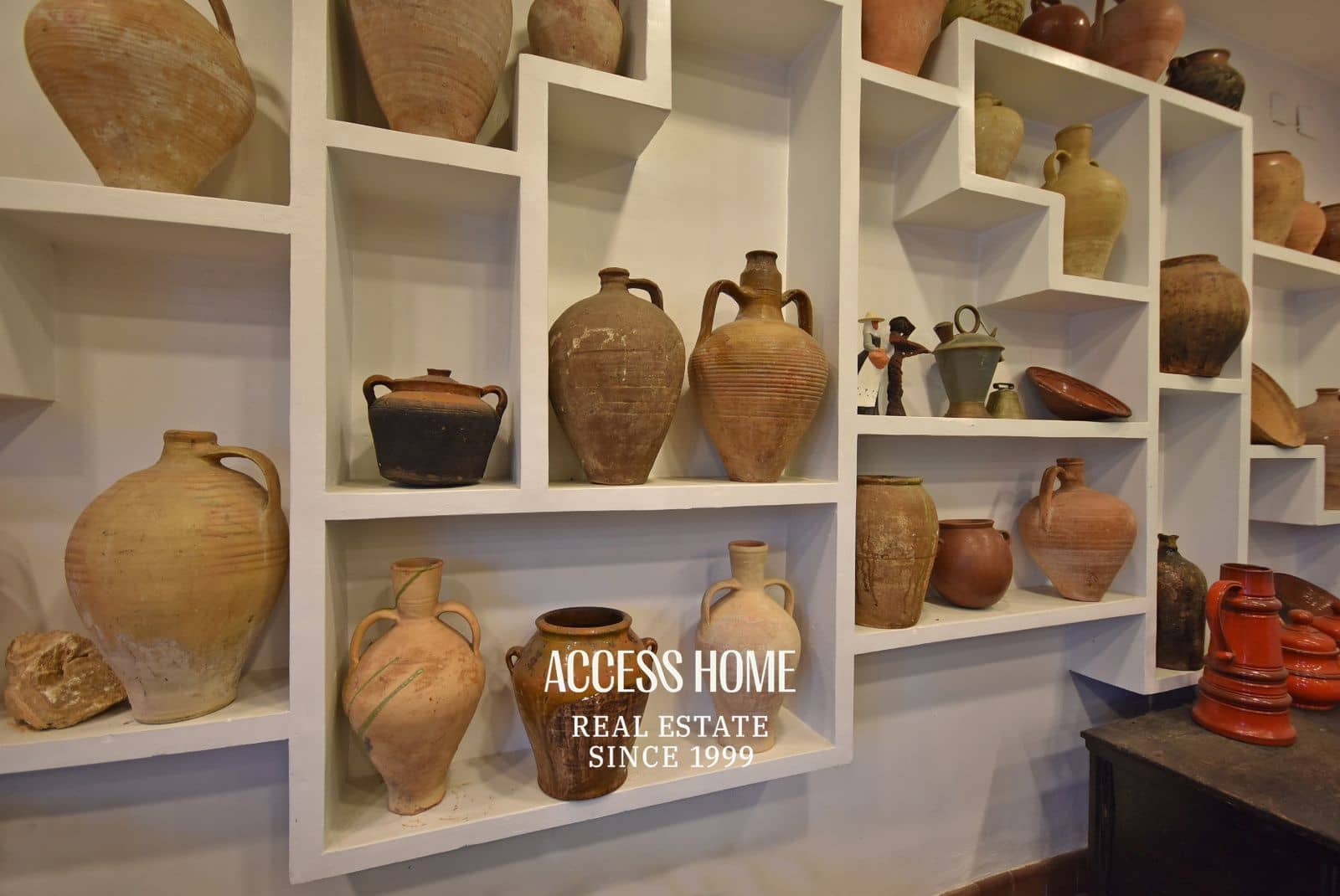 9 slaapkamer Villa te koop in Montornes del Valles met zwembad garage - € 850.000 (Ref: 9795659)